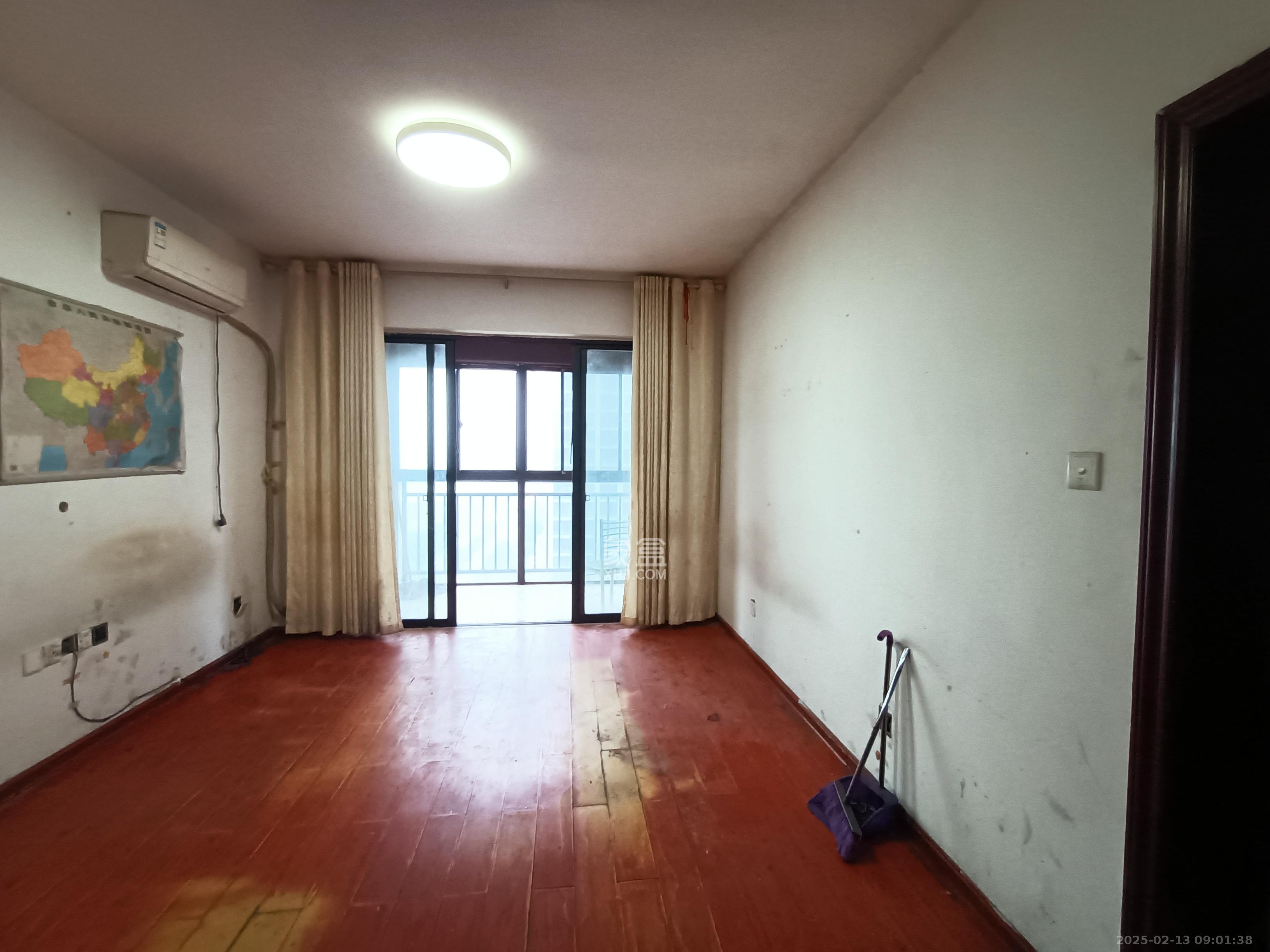 旭辉华庭 3室2厅1卫 1500.0元/月 旭辉华庭 3室2厅1卫 1500.0元/月室内图