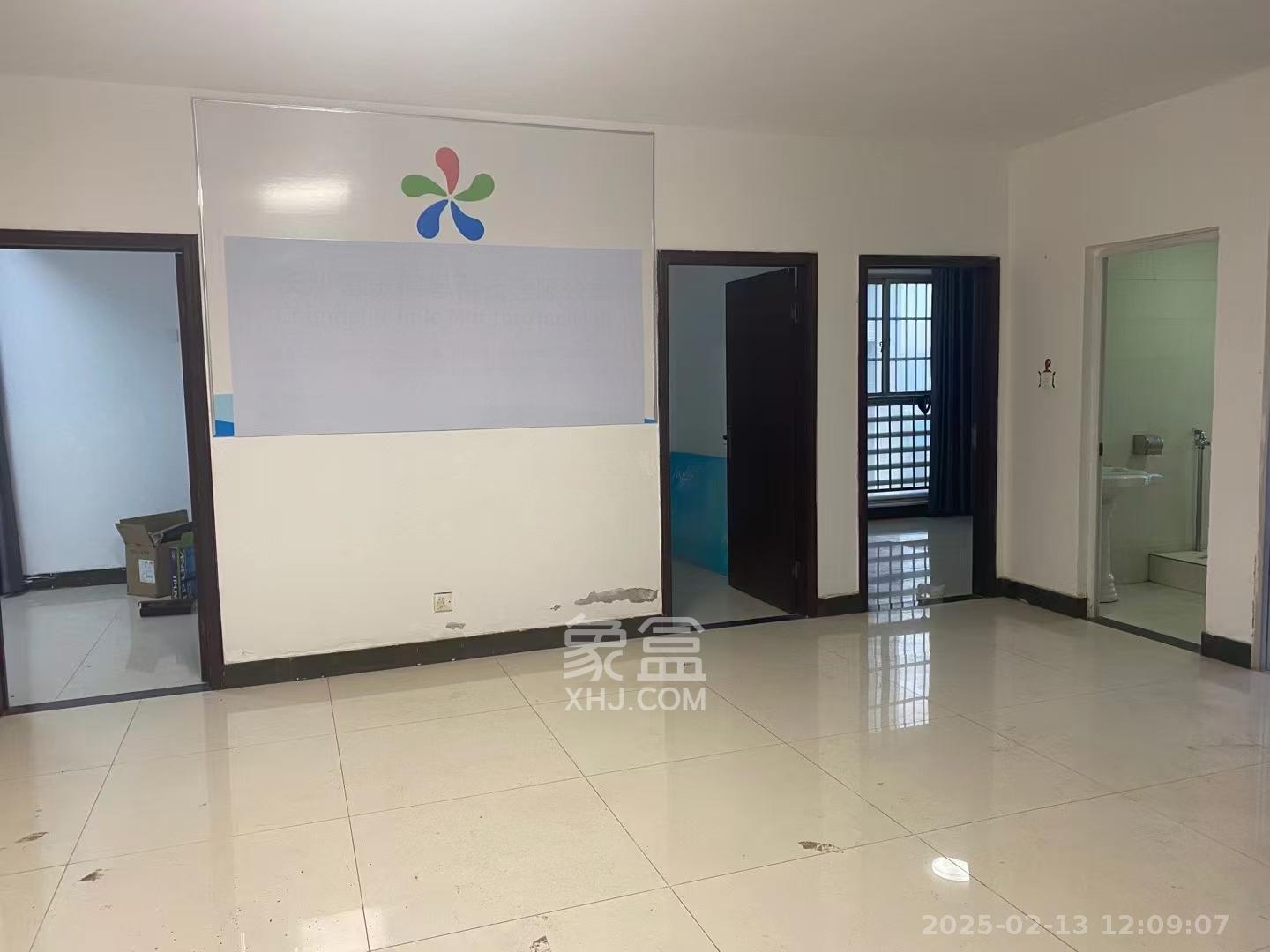 华菱新城地标 2室1厅1卫 2350.0元/月 华菱新城地标 2室1厅1卫 2350.0元/月室内图