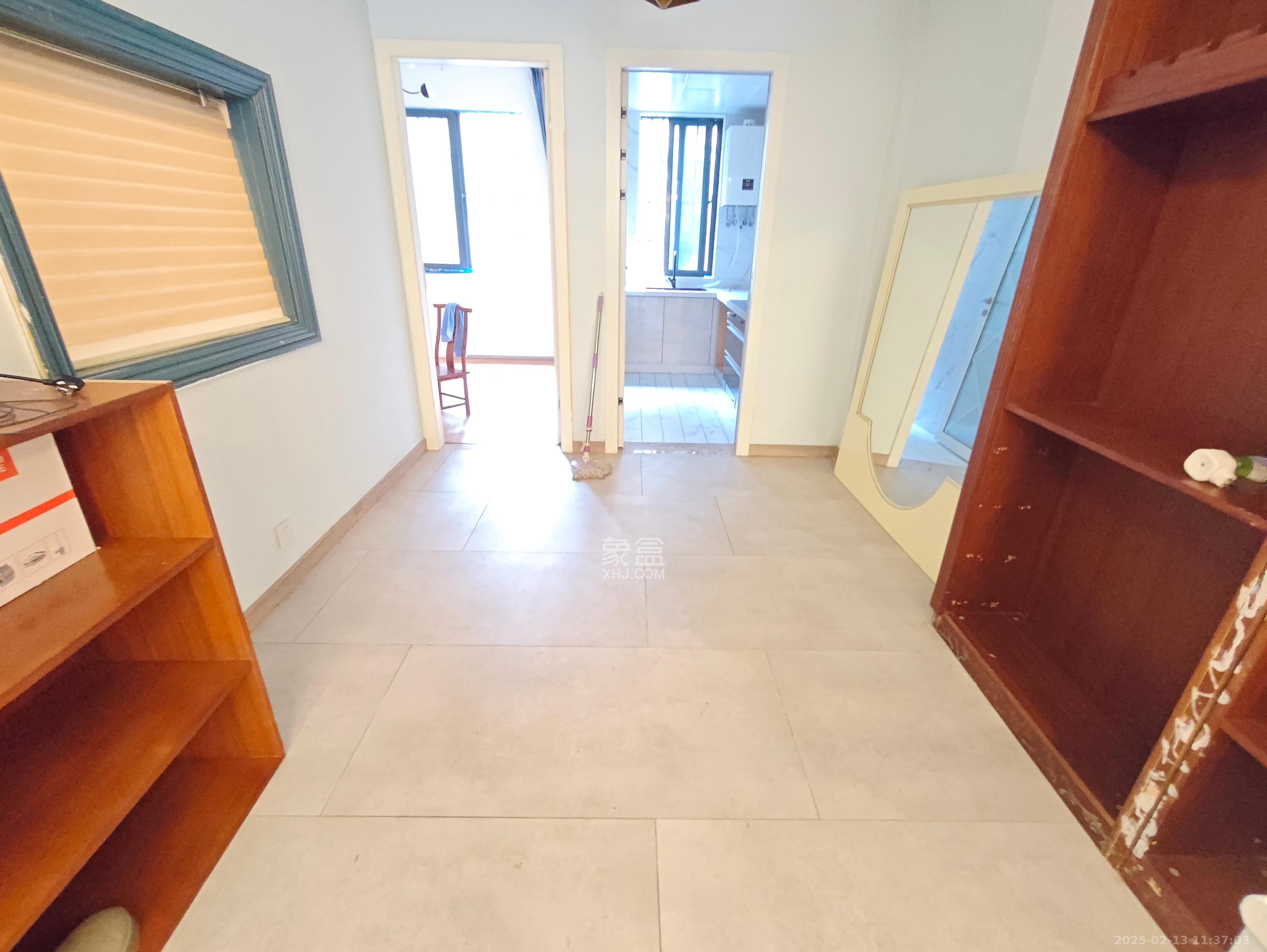 澳海澜庭  4室2厅2卫    3200.0元/月 澳海澜庭  4室2厅2卫    3200.0元/月室内图