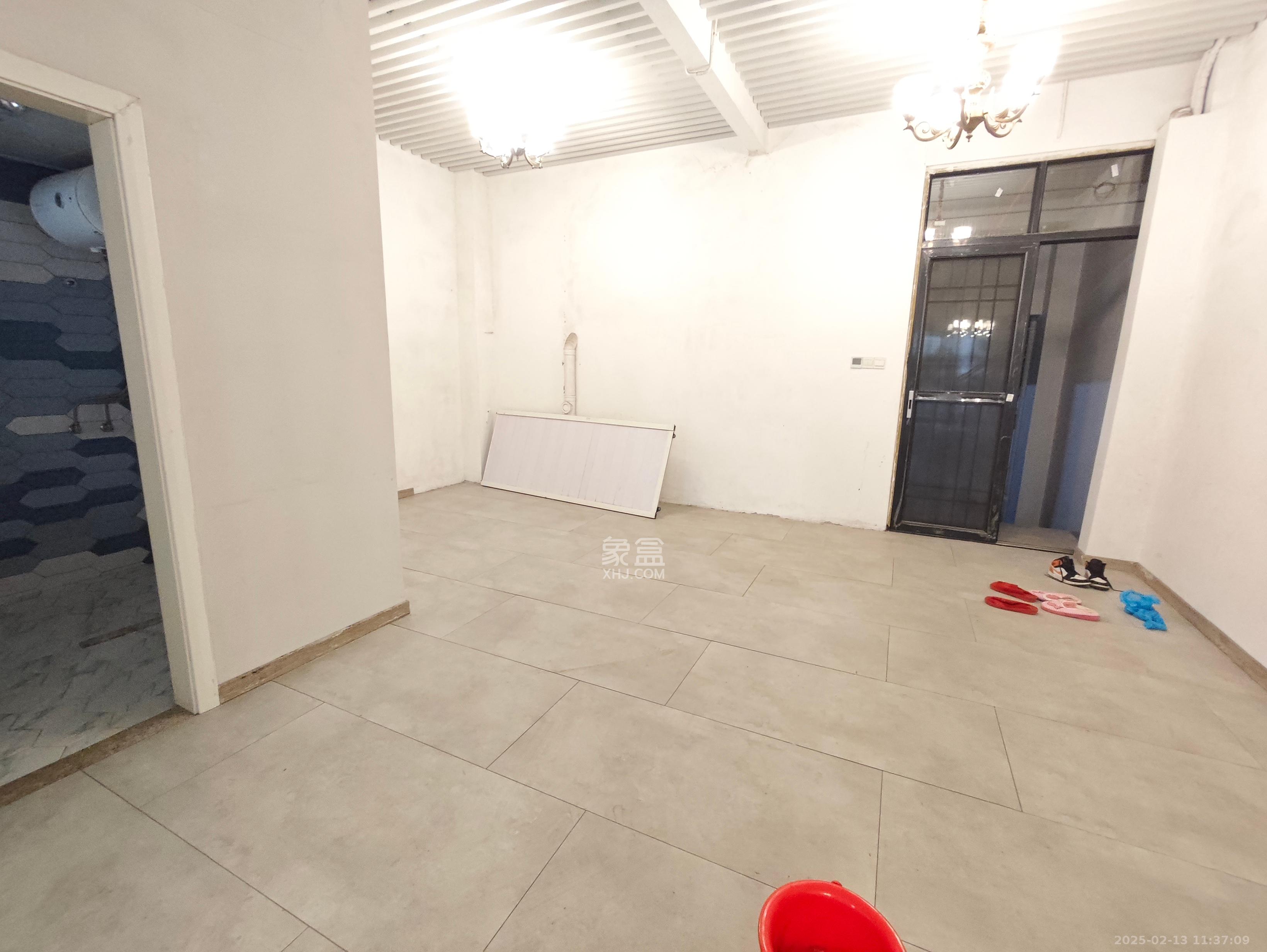 澳海澜庭  4室2厅2卫    3200.0元/月 澳海澜庭  4室2厅2卫    3200.0元/月室内图