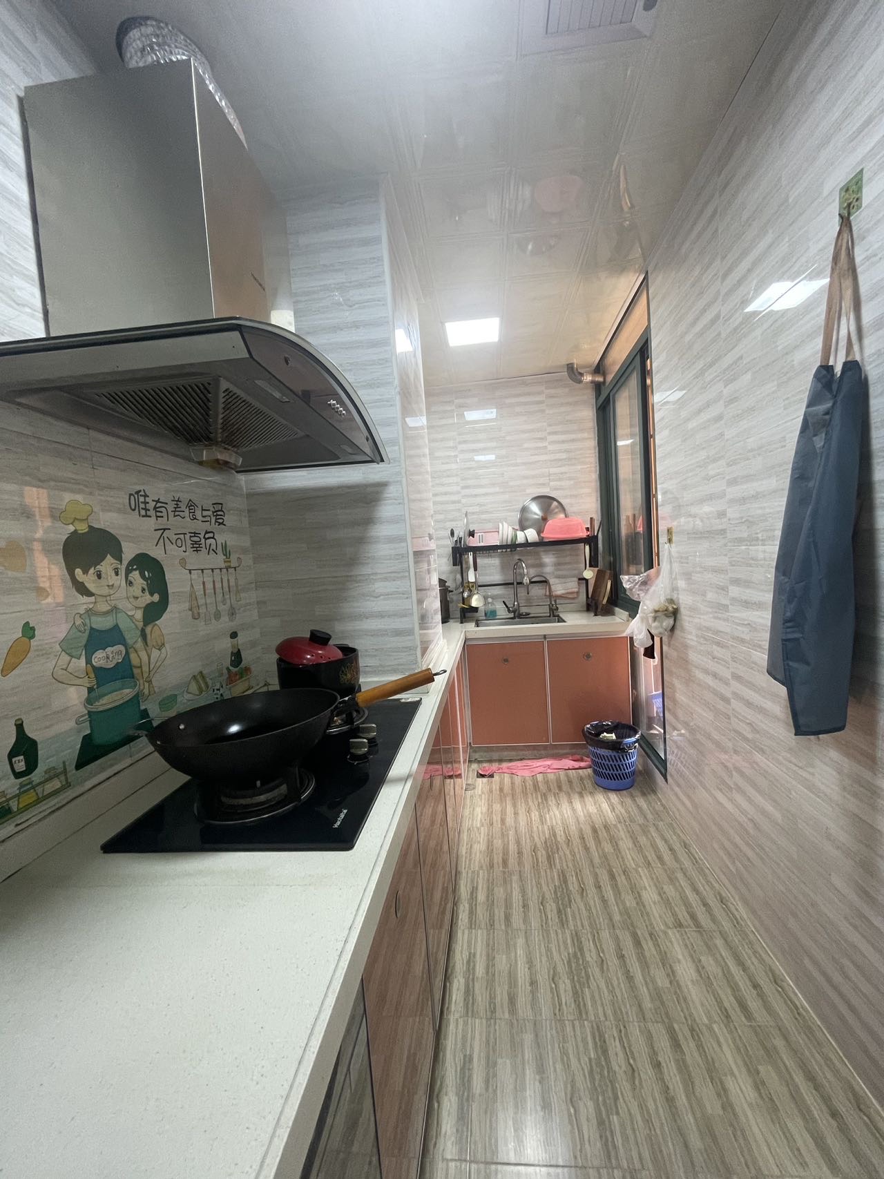 龙凤花园  2室2厅1卫   99.00万客厅