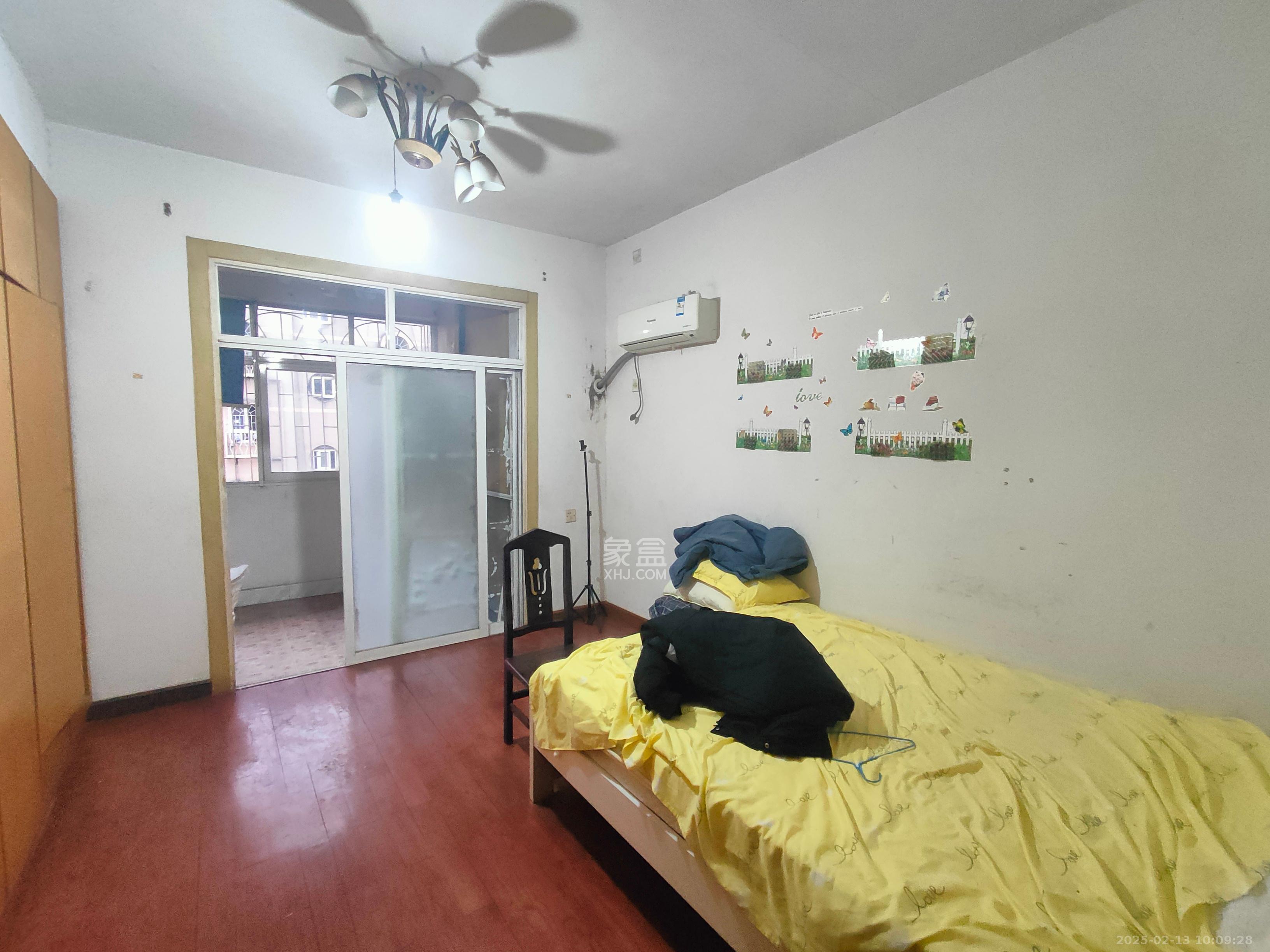 建鑫工行宿舍 3室2厅2卫 900.0元/月 建鑫工行宿舍 3室2厅2卫 900.0元/月室内图