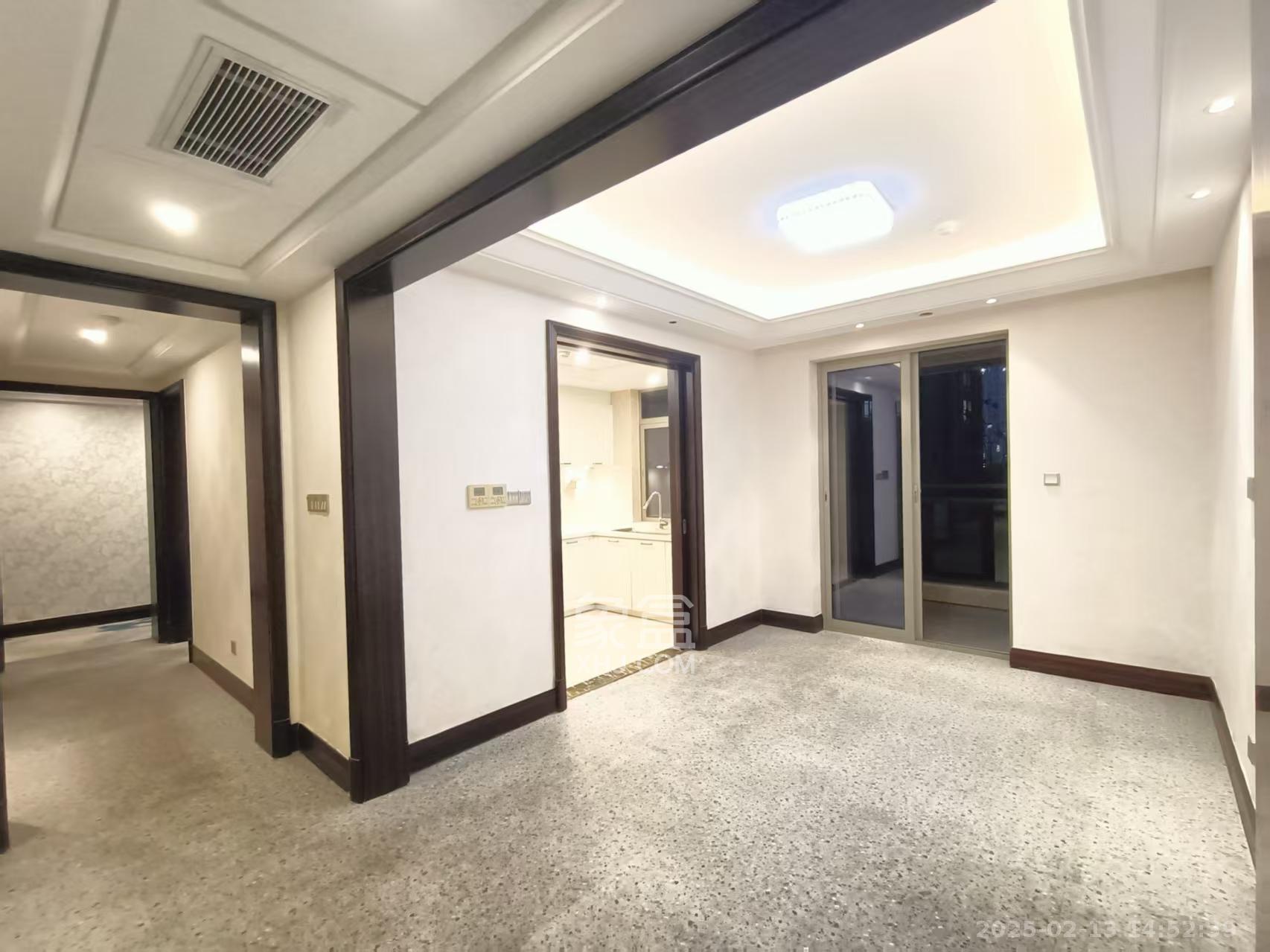 梅溪湖金茂府(金茂广场)(金茂览秀城) 4室2厅3卫 8000.0元/月 梅溪湖金茂府(金茂广场)(金茂览秀城) 4室2厅3卫 8000.0元/月室内图