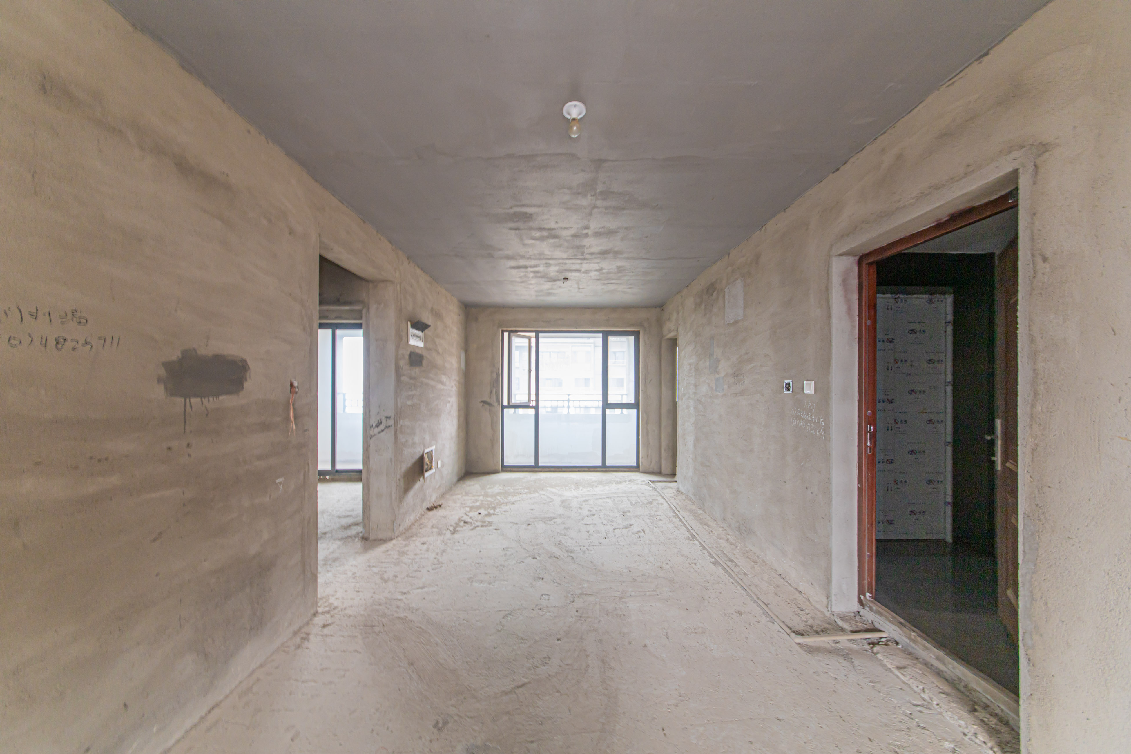 和泓融成府 3室2厅2卫 95.0万 和泓融成府 3室2厅2卫 95.0万客厅