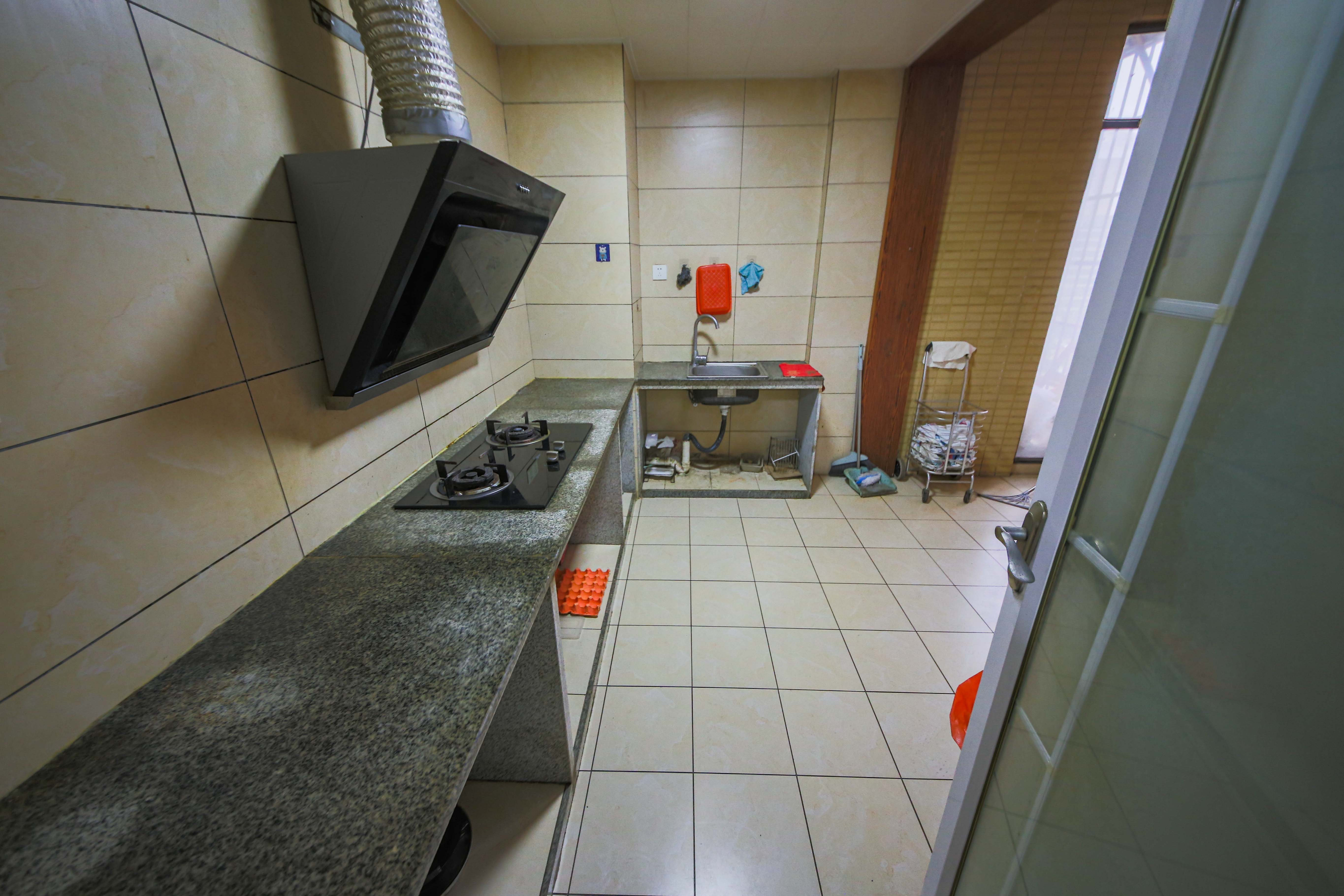 康斯丹郡(融程领秀佳园)  3室1厅1卫    68.0万 康斯丹郡(融程领秀佳园)  3室1厅1卫    68.0万厨房