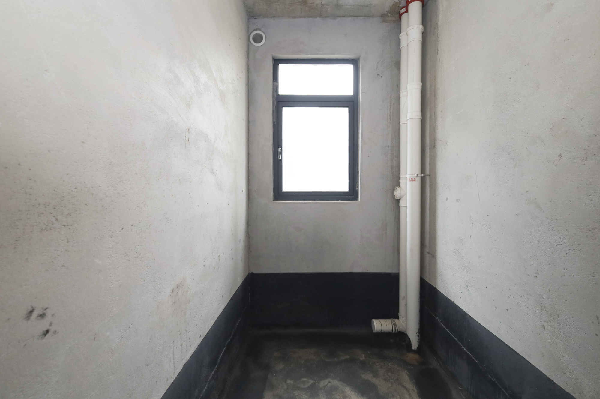 地铁中建江山玖樾  5室2厅3卫   338.00万卫生间