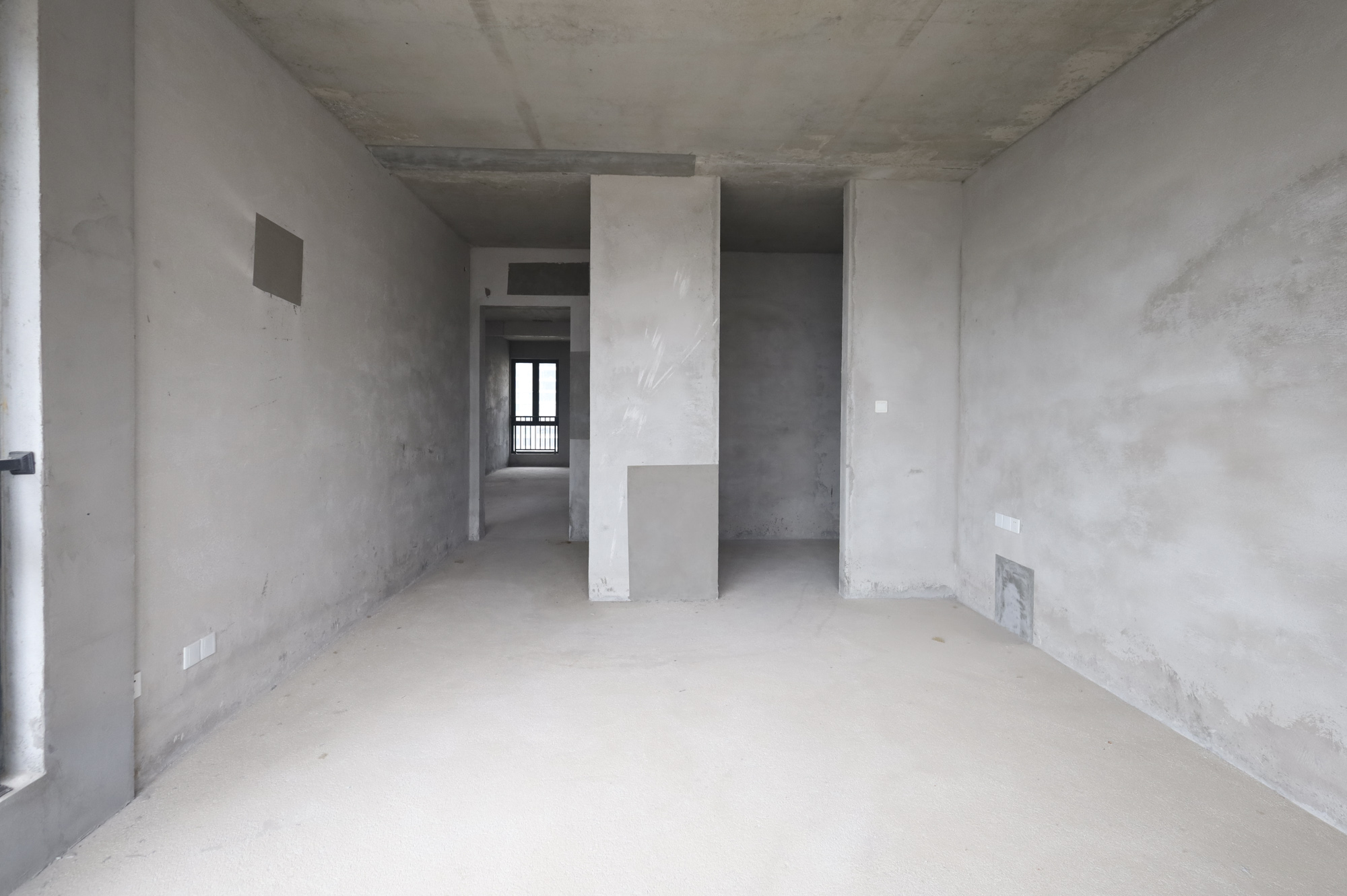 地铁中建江山玖樾  5室2厅3卫   338.00万卧室