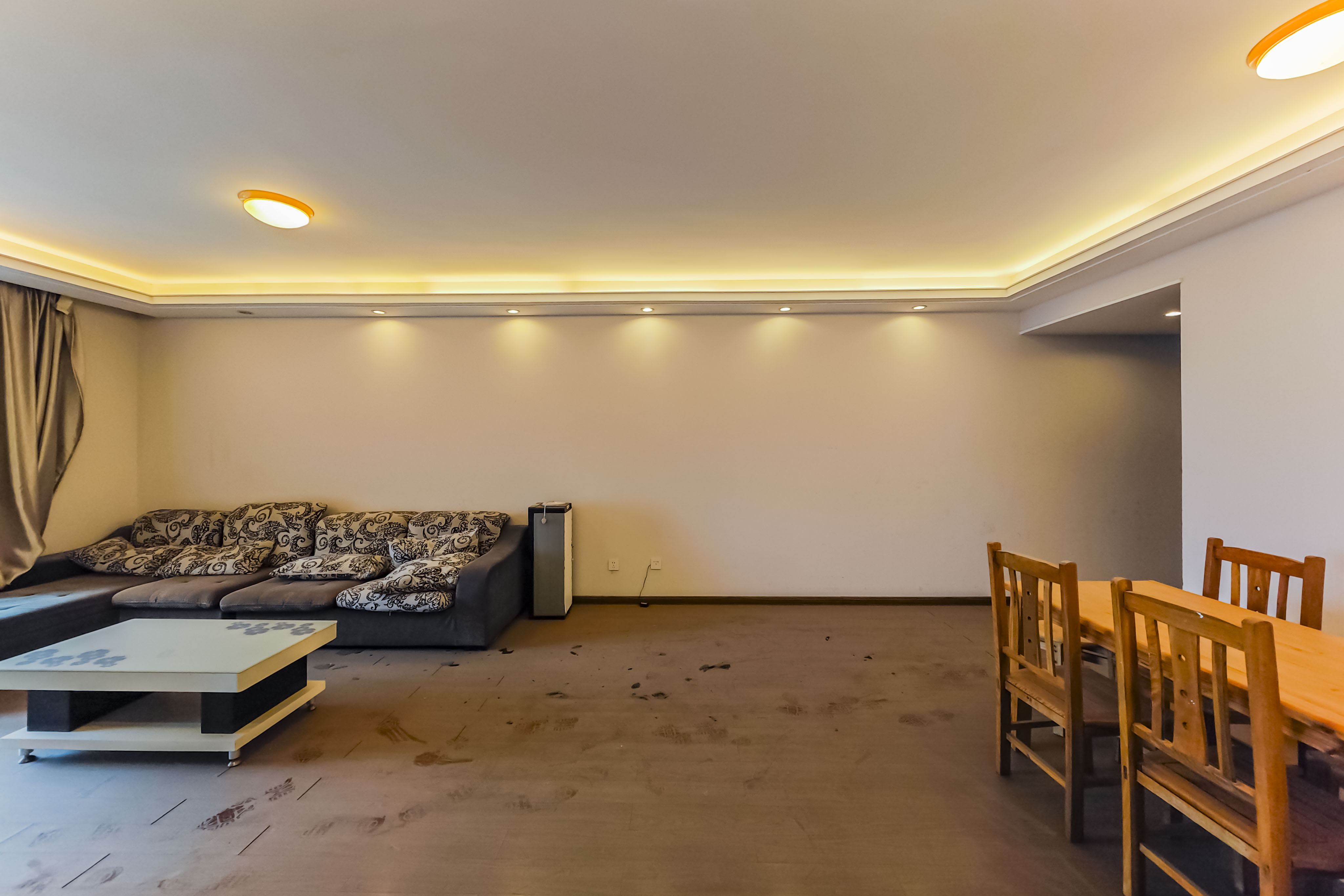 万科金域华府二期  3室2厅1卫    95.0万 万科金域华府二期  3室2厅1卫    95.0万客厅