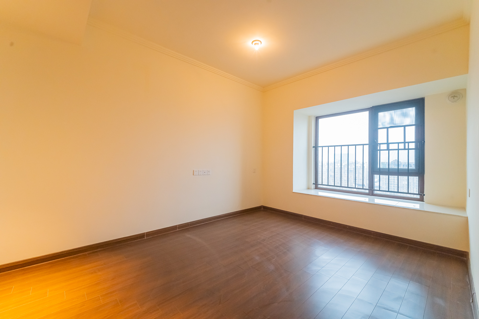 碧桂园中央花园 3室2厅2卫 85.8万 碧桂园中央花园 3室2厅2卫 85.8万卧室