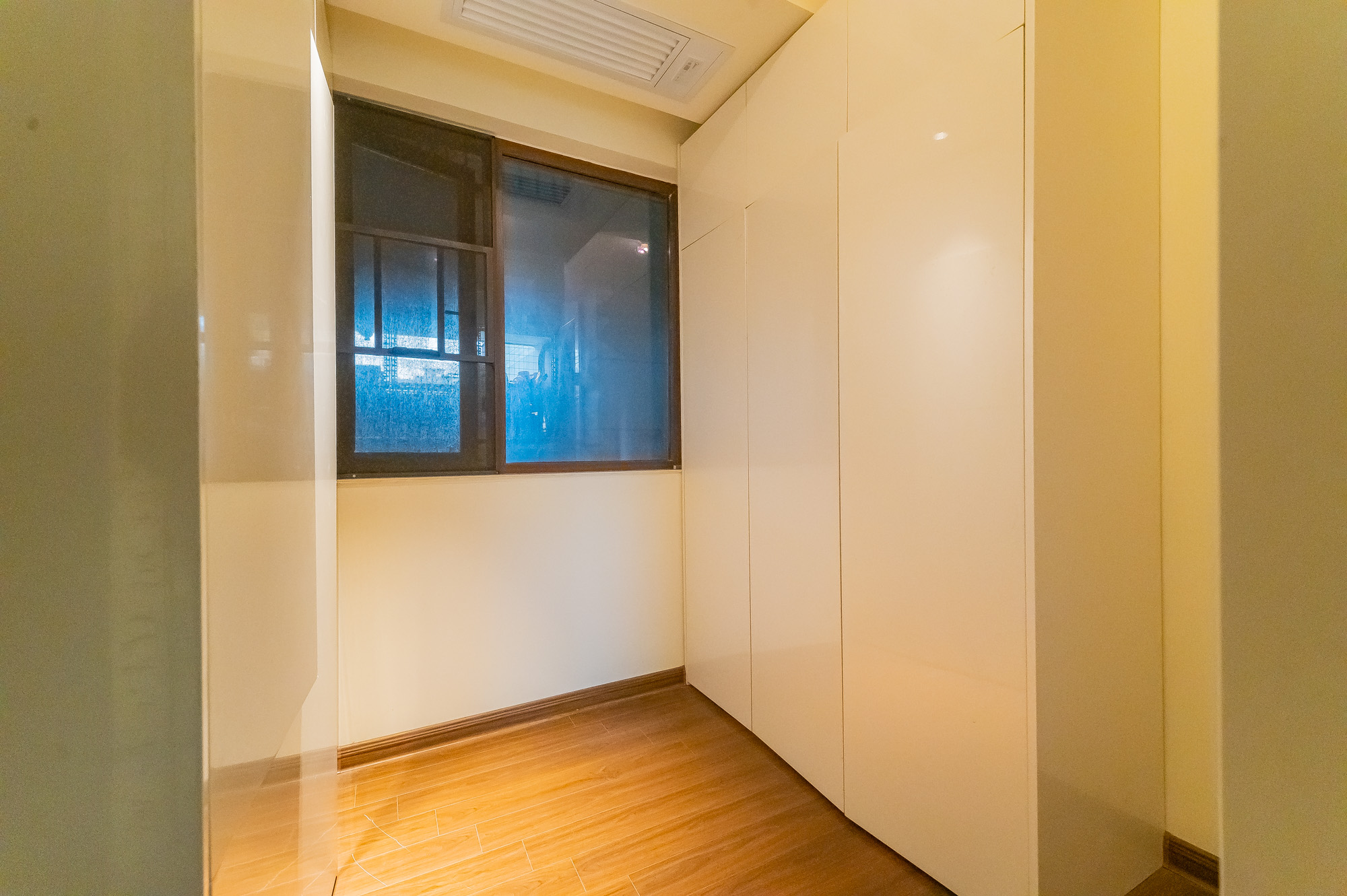 碧桂园中央花园 3室2厅2卫 85.8万 碧桂园中央花园 3室2厅2卫 85.8万卧室