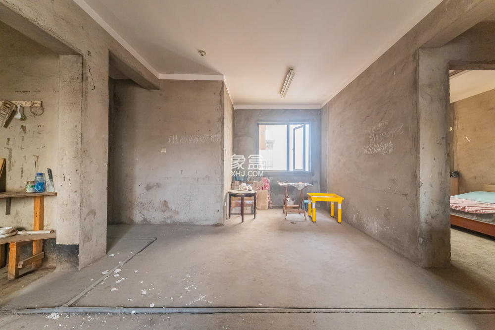 深业睿城F区  3室2厅2卫    82.8万