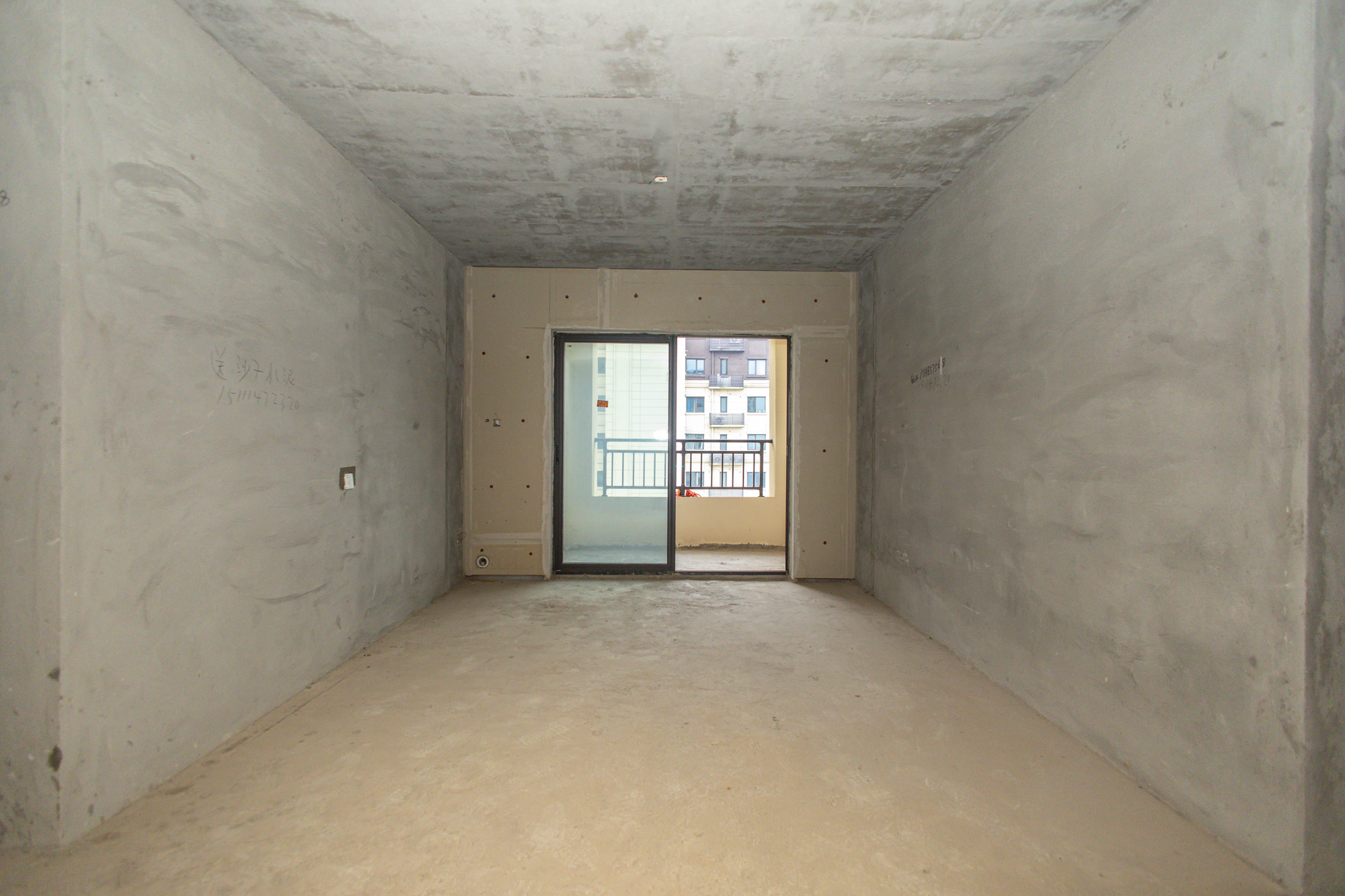 中梁星都荟 4室2厅2卫 98.78万 中梁星都荟 4室2厅2卫 98.78万客厅