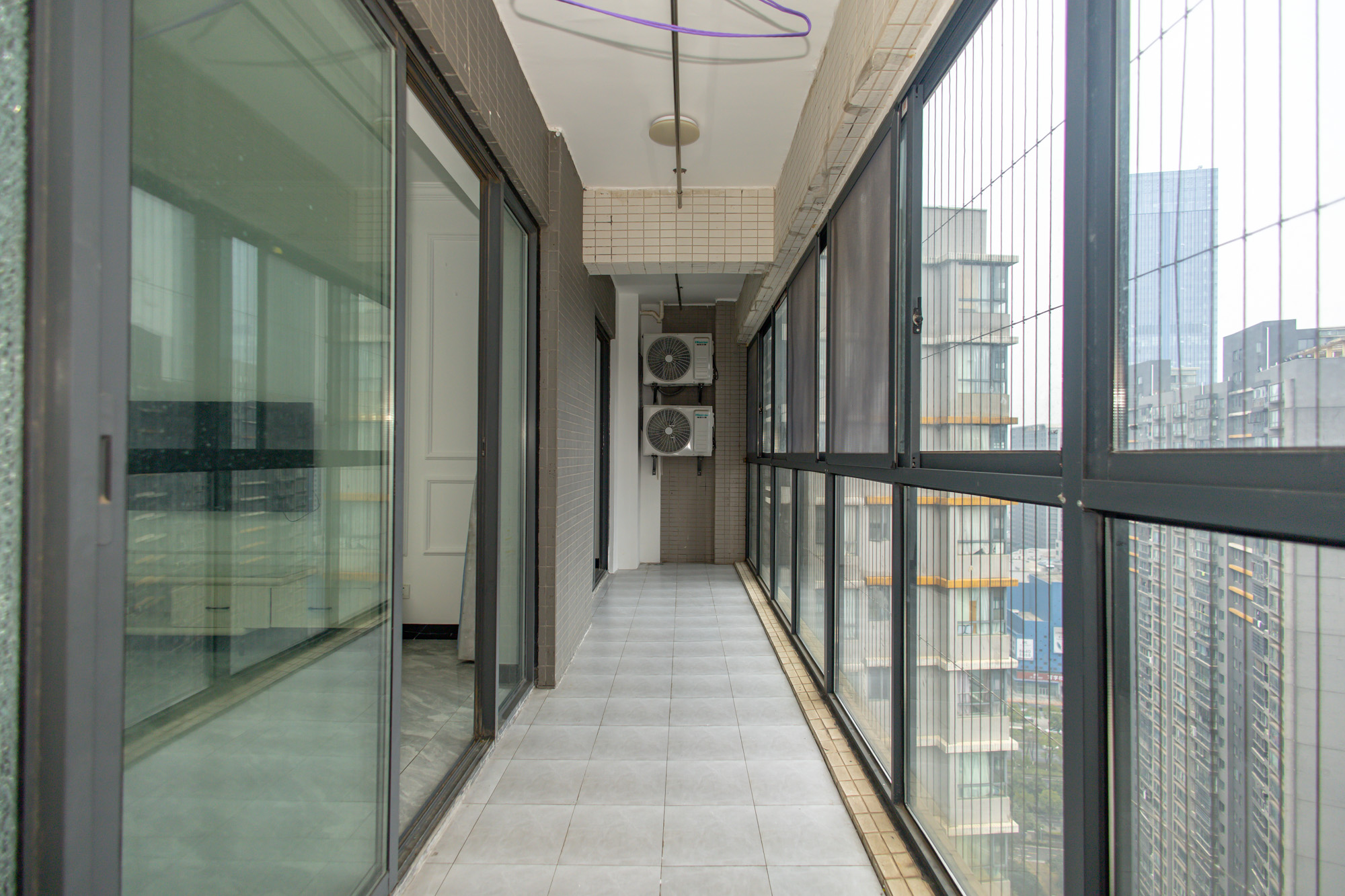 恒基凯旋门一二期  3室2厅2卫    128.8万 恒基凯旋门一二期  3室2厅2卫    128.8万阳台