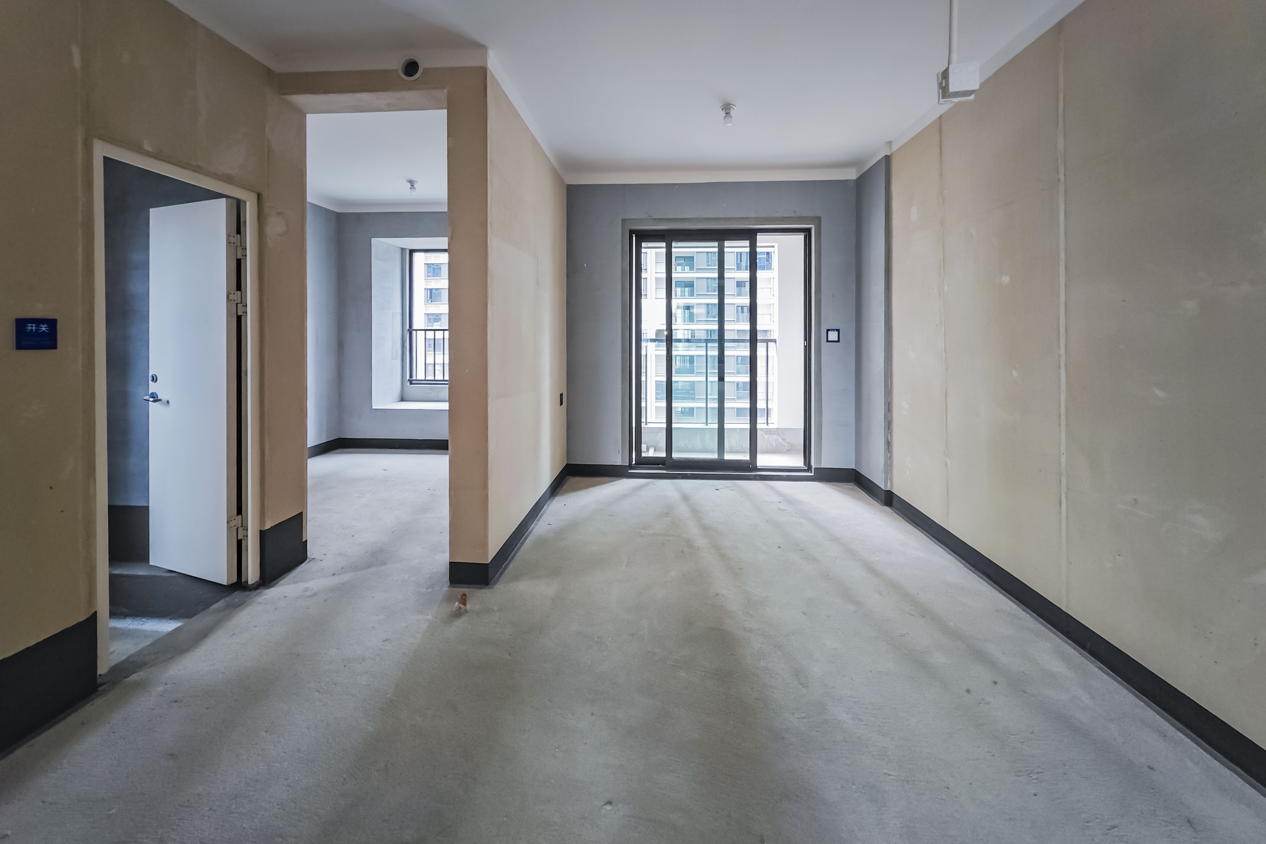 建发玖洲观澜  5室2厅2卫   280.00万其他
