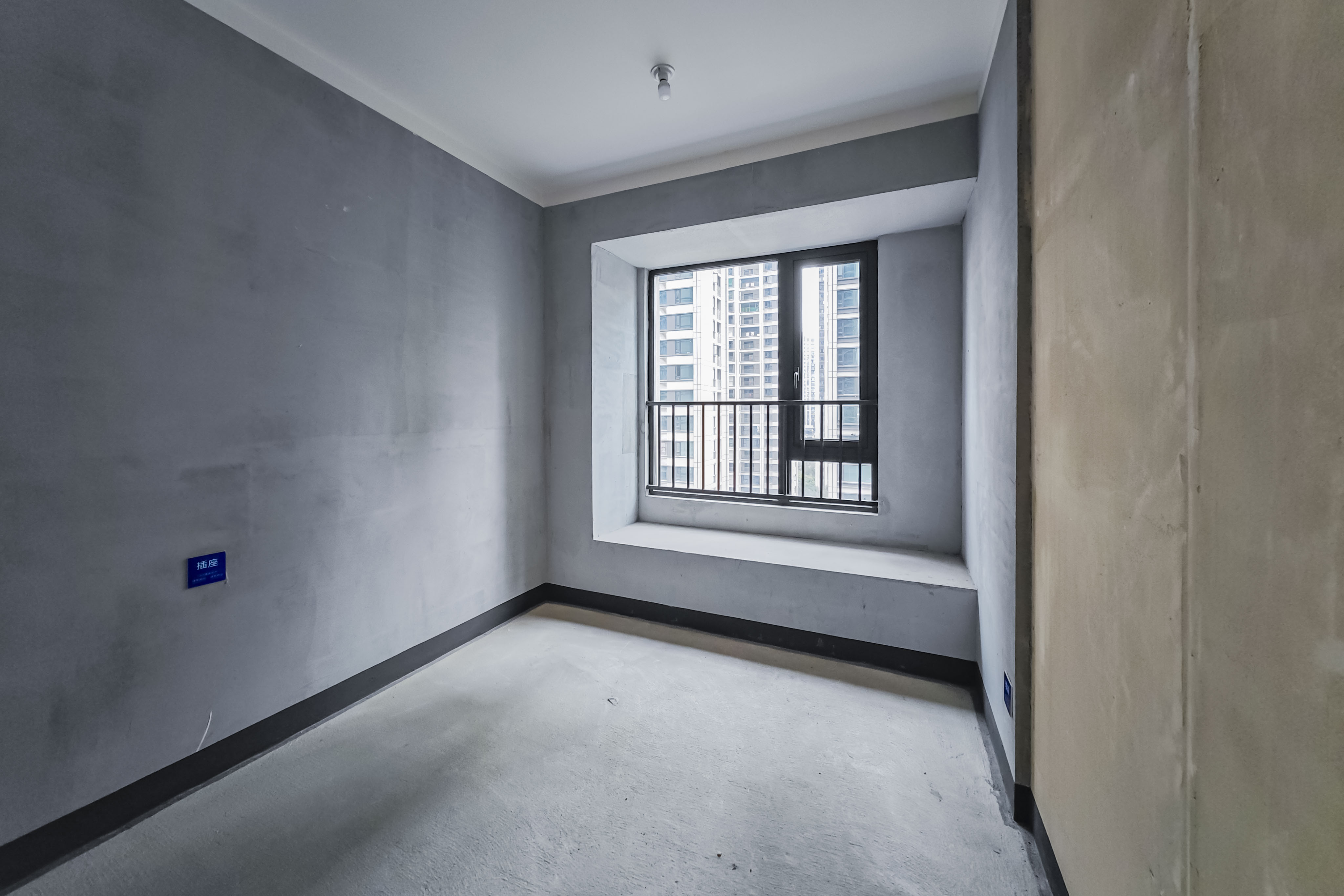 建发玖洲观澜  5室2厅2卫   280.00万其他