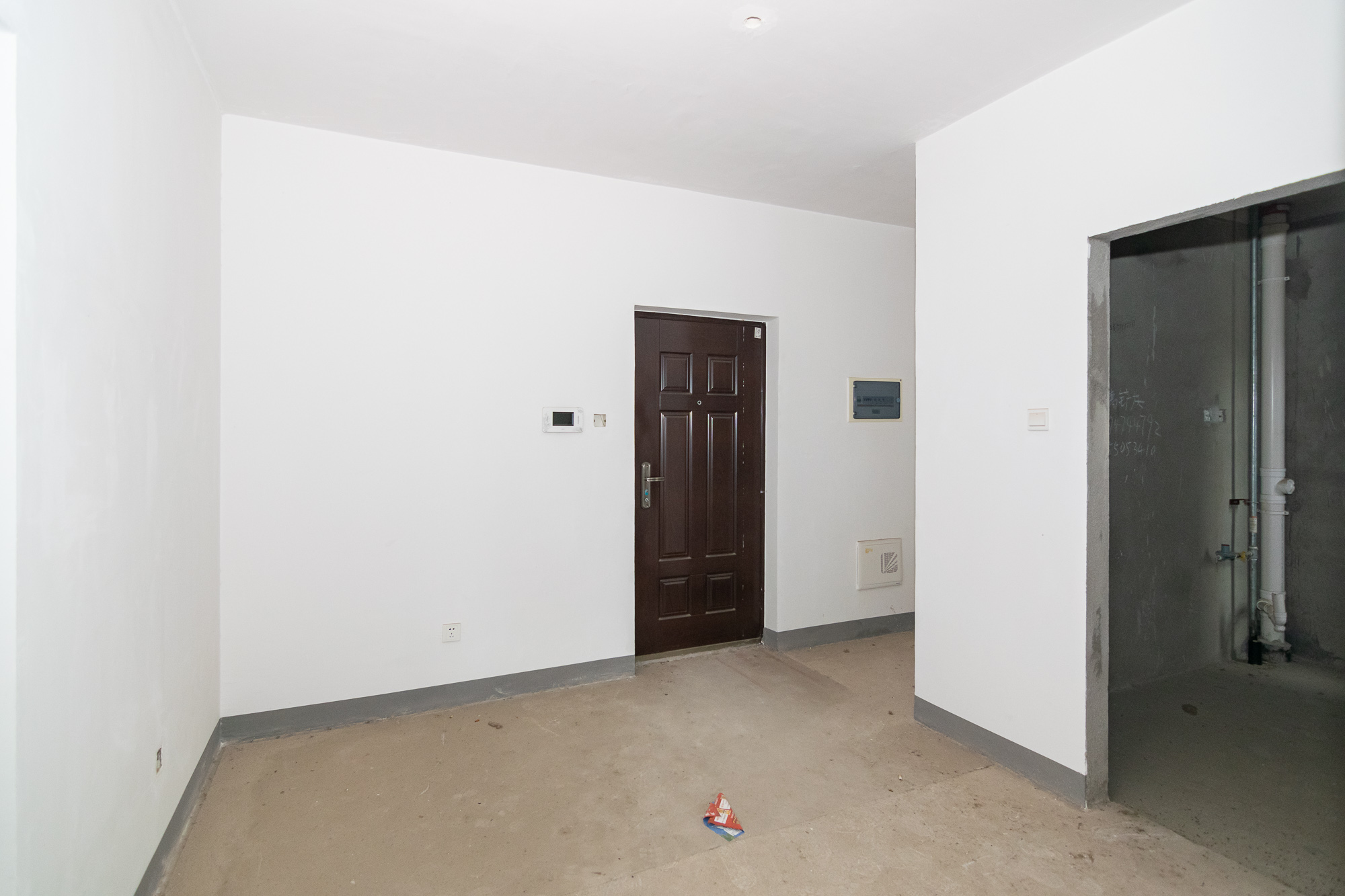 金地三千府(金地湖山樾、金地自在城) 2室2厅1卫 40.0万 金地三千府(金地湖山樾、金地自在城) 2室2厅1卫 40.0万客厅