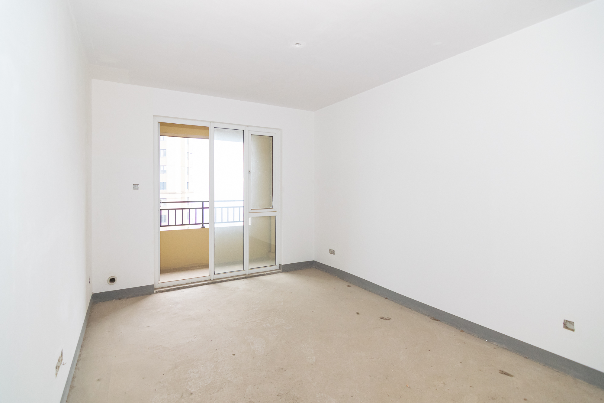 金地三千府(金地湖山樾、金地自在城) 2室2厅1卫 40.0万 金地三千府(金地湖山樾、金地自在城) 2室2厅1卫 40.0万客厅