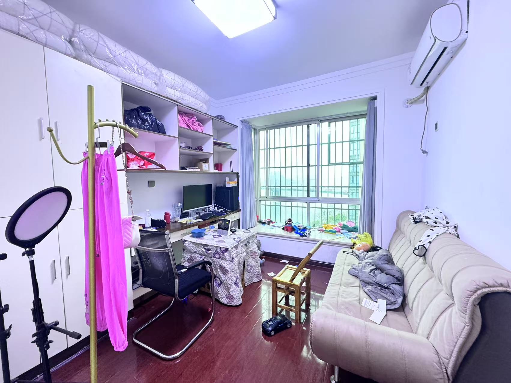 四季花园 3室2厅2卫 55.0万 四季花园 3室2厅2卫 55.0万室内图