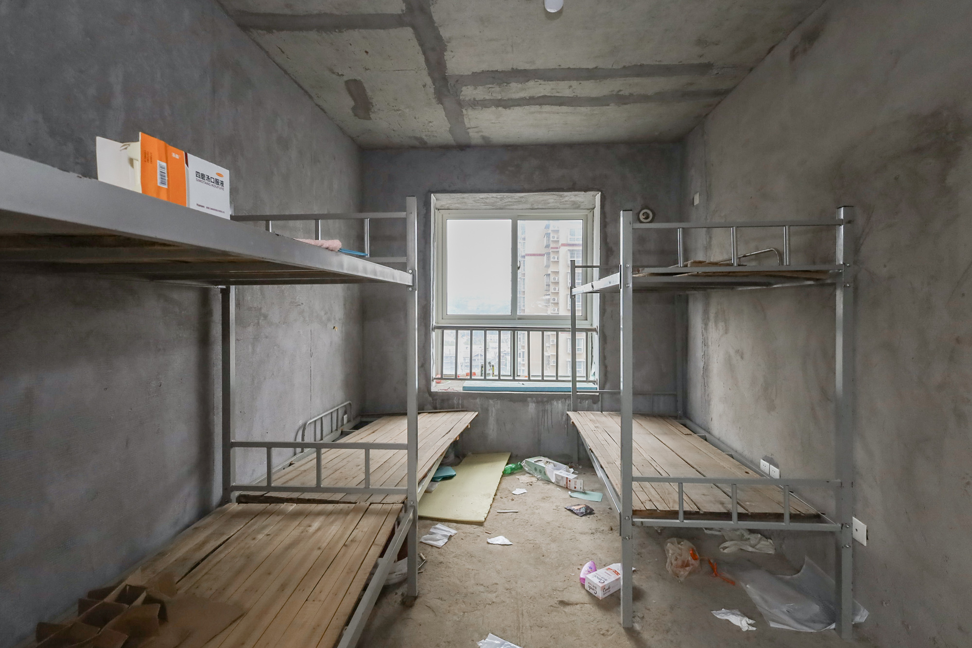 谷山乐园三期  3室2厅1卫    61.8万 谷山乐园三期  3室2厅1卫    61.8万卧室