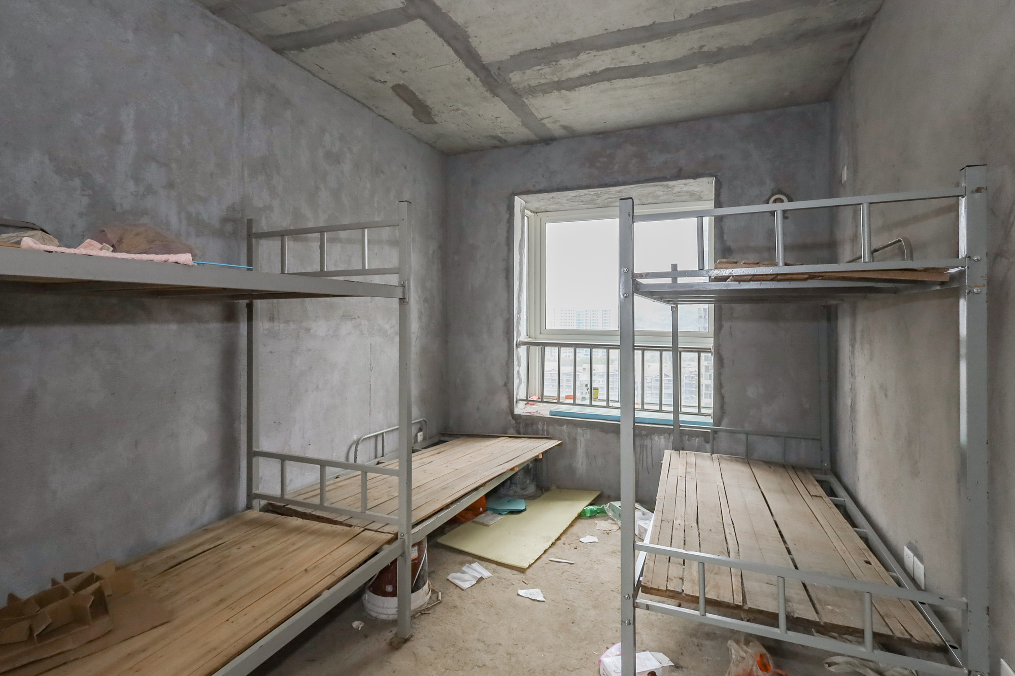 谷山乐园三期  3室2厅1卫    61.8万 谷山乐园三期  3室2厅1卫    61.8万卧室