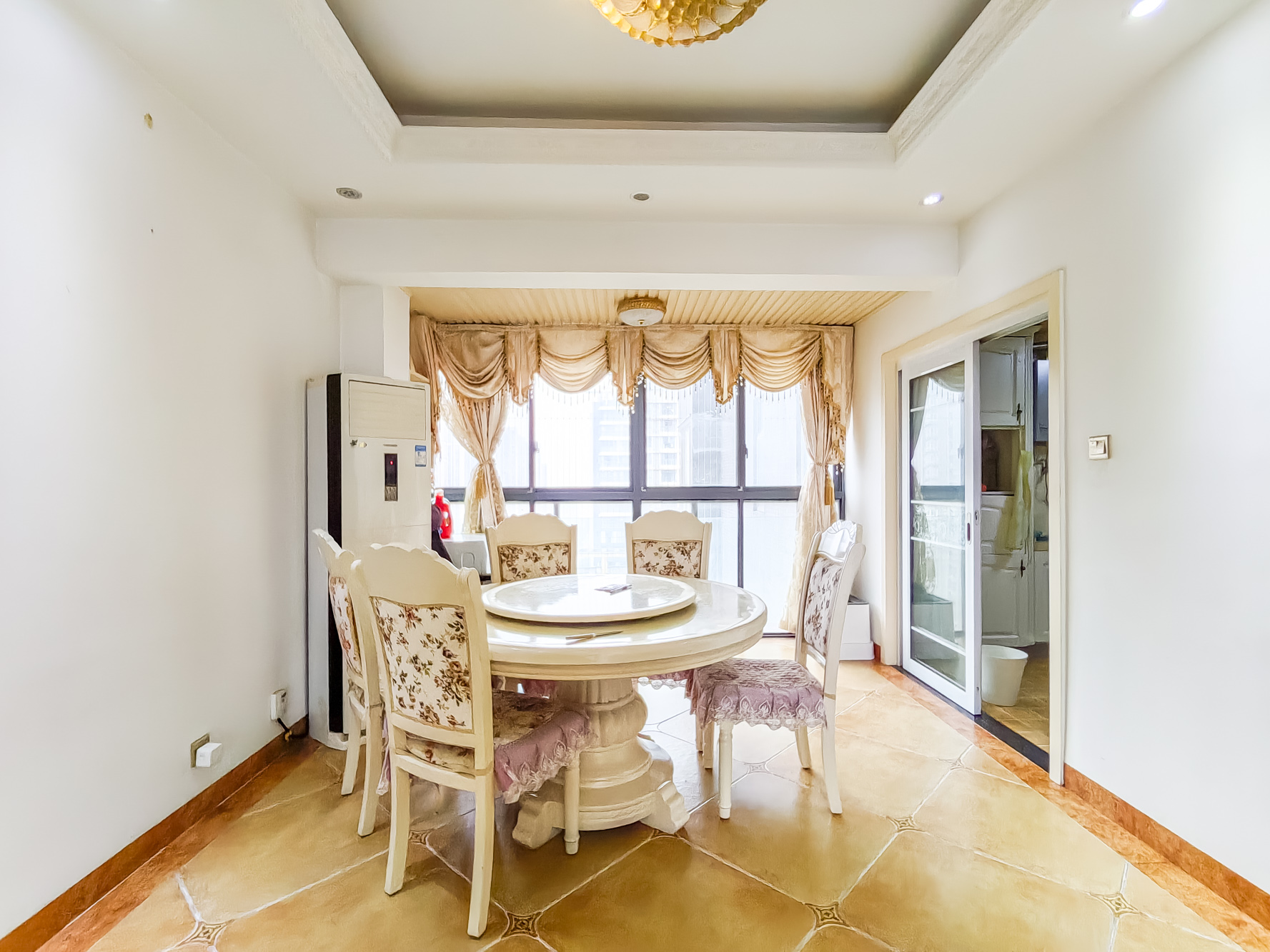 恒基凯旋门一二期 3室2厅2卫 109.0万 恒基凯旋门一二期 3室2厅2卫 109.0万其他