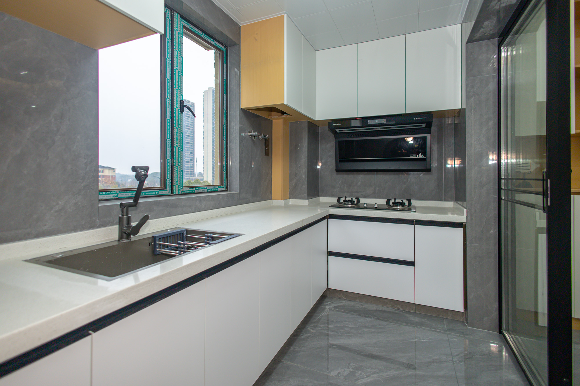 中梁星都荟 4室2厅2卫 90.0万 中梁星都荟 4室2厅2卫 90.0万厨房