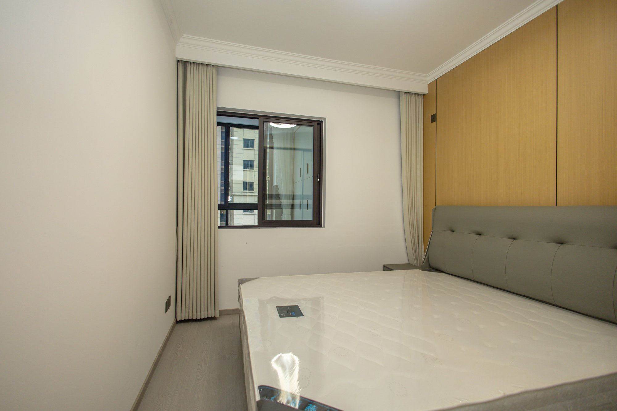 中梁星都荟 4室2厅2卫 90.0万 中梁星都荟 4室2厅2卫 90.0万卧室