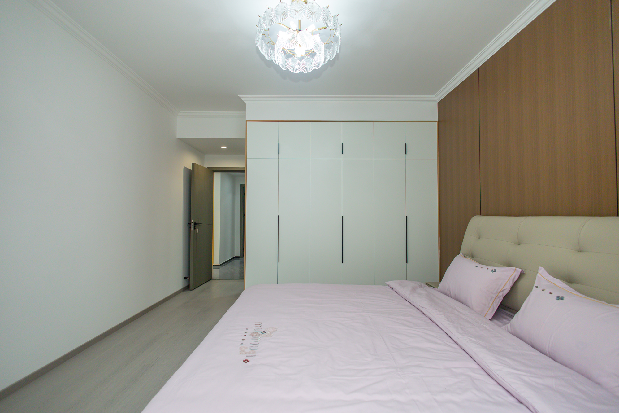 中梁星都荟 4室2厅2卫 90.0万 中梁星都荟 4室2厅2卫 90.0万卧室