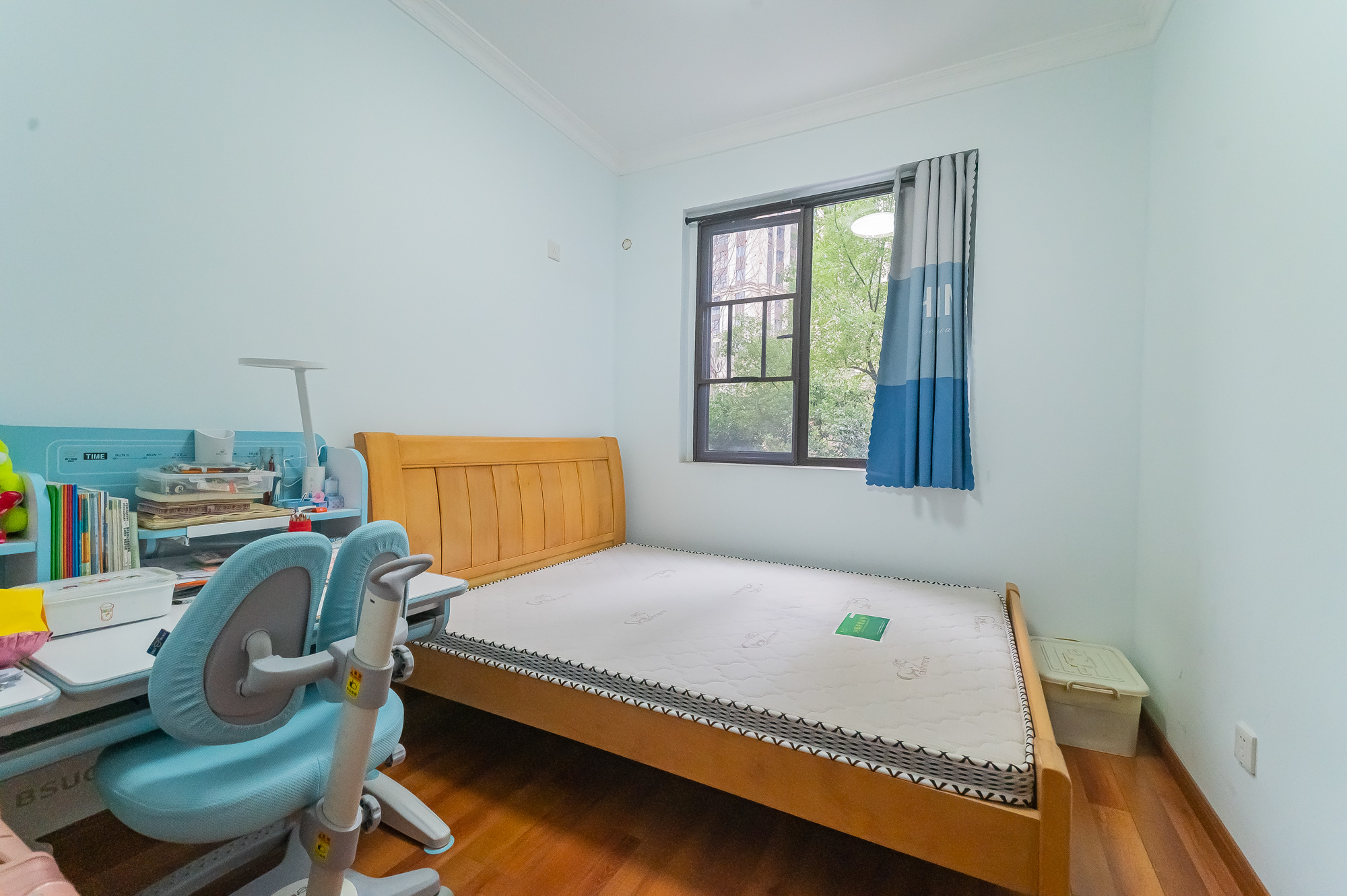 星湖湾二期洋房 4室2厅2卫 158.0万 星湖湾二期洋房 4室2厅2卫 158.0万卧室