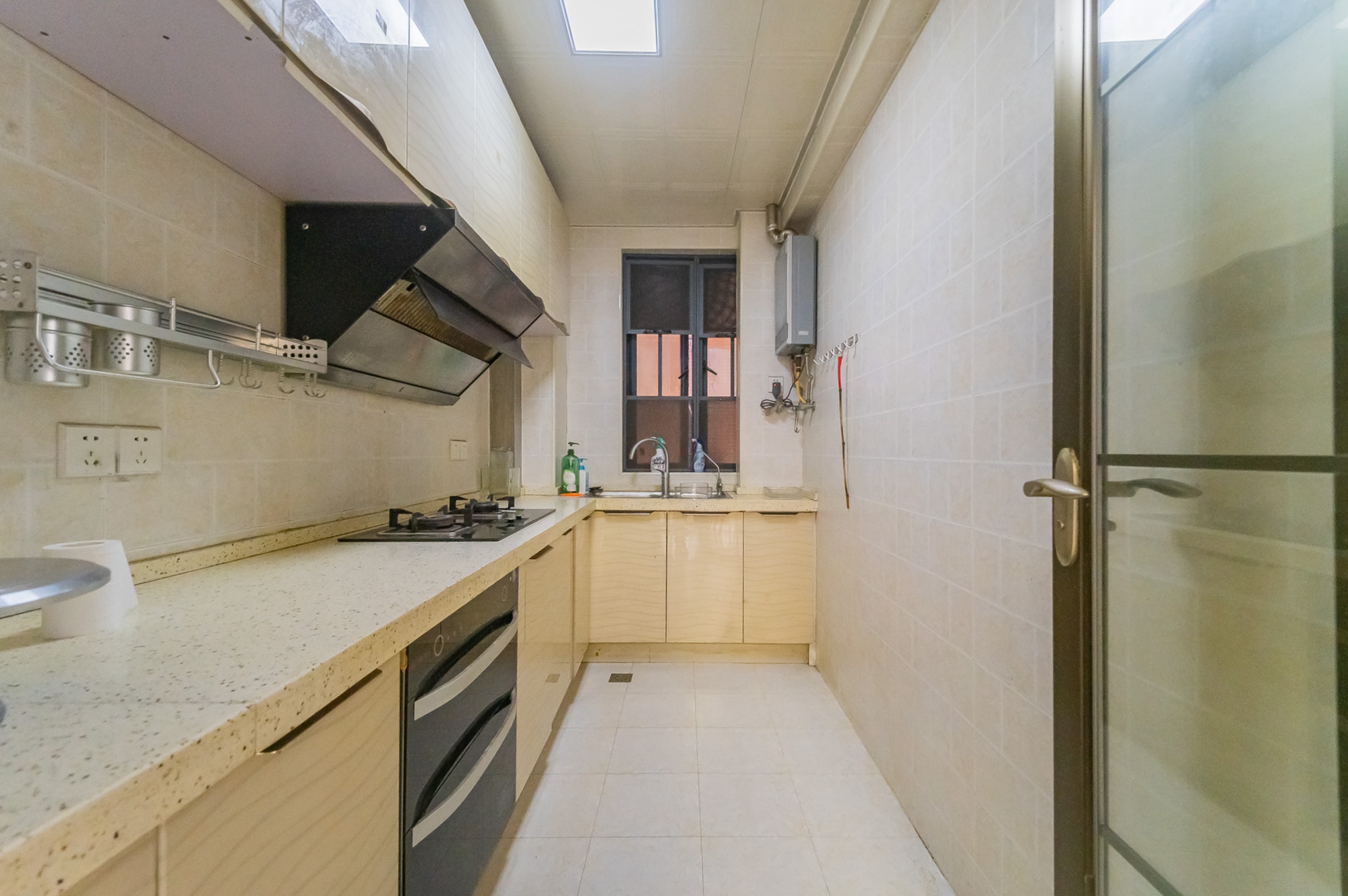 深业睿城 5室2厅2卫 125.8万 深业睿城 5室2厅2卫 125.8万厨房