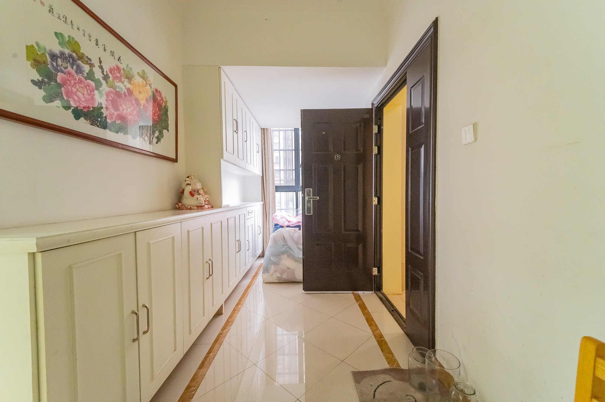 深业睿城 5室2厅2卫 125.8万 深业睿城 5室2厅2卫 125.8万其他