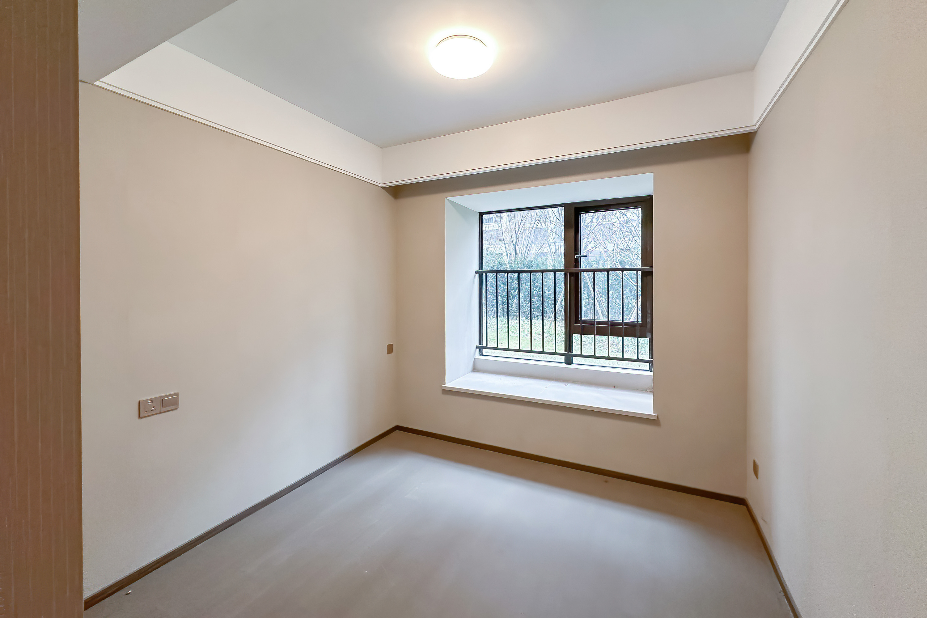 龙湖江与城 4室2厅2卫 135.0万 龙湖江与城 4室2厅2卫 135.0万卧室