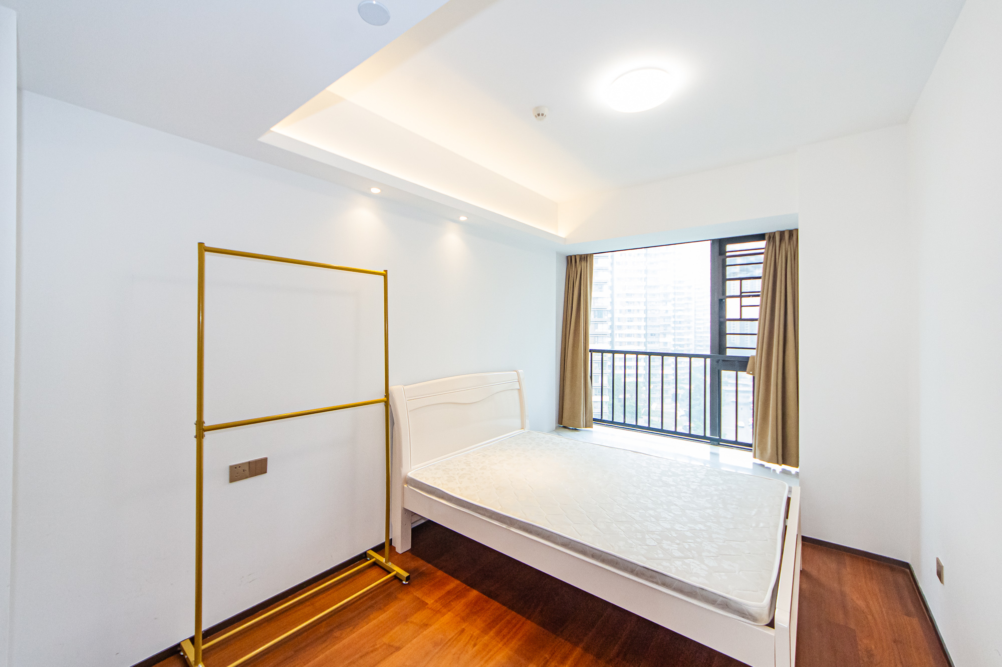 北辰瀚江府  4室2厅2卫    255.0万 北辰瀚江府  4室2厅2卫    255.0万卧室