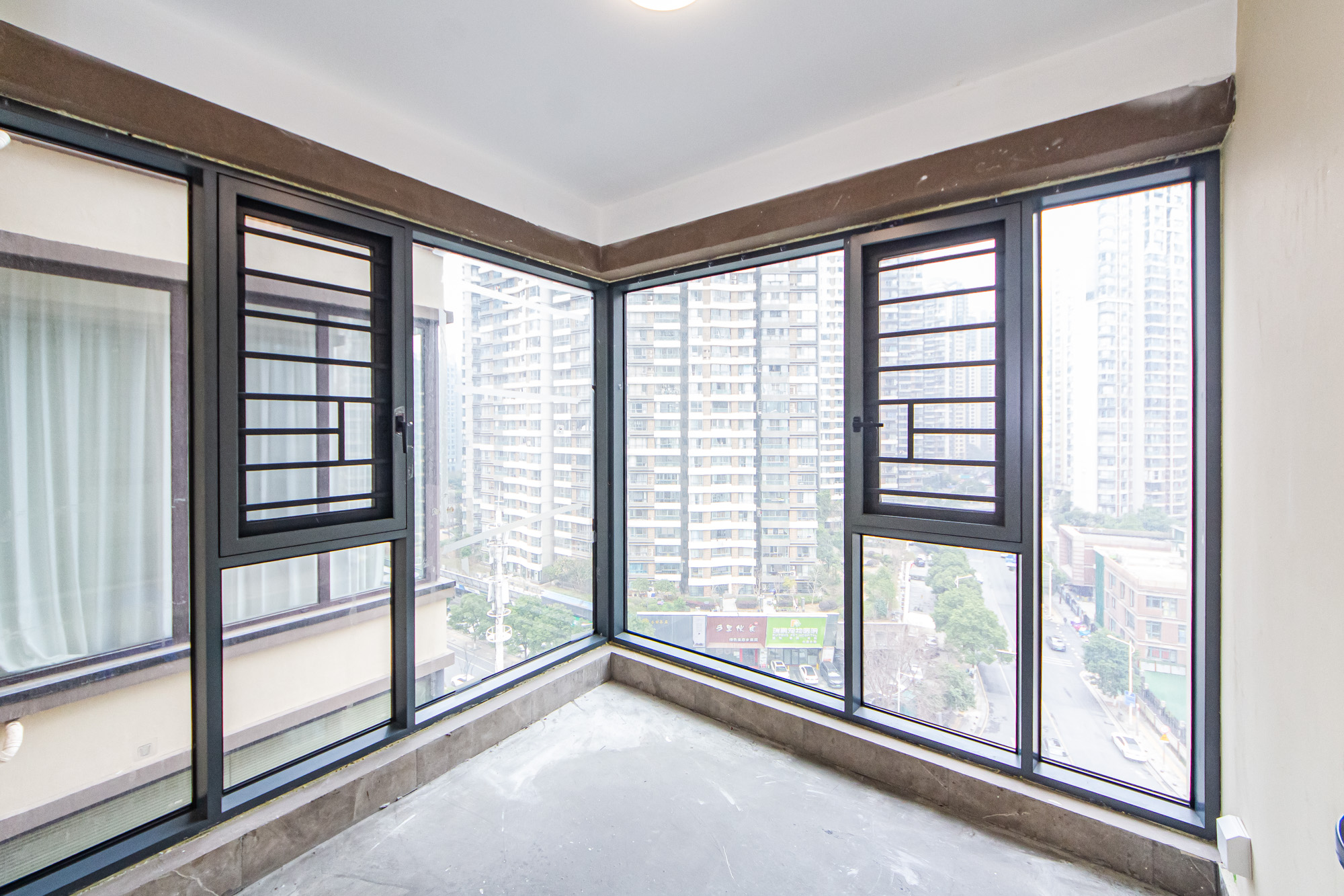 北辰瀚江府  4室2厅2卫    255.0万 北辰瀚江府  4室2厅2卫    255.0万阳台