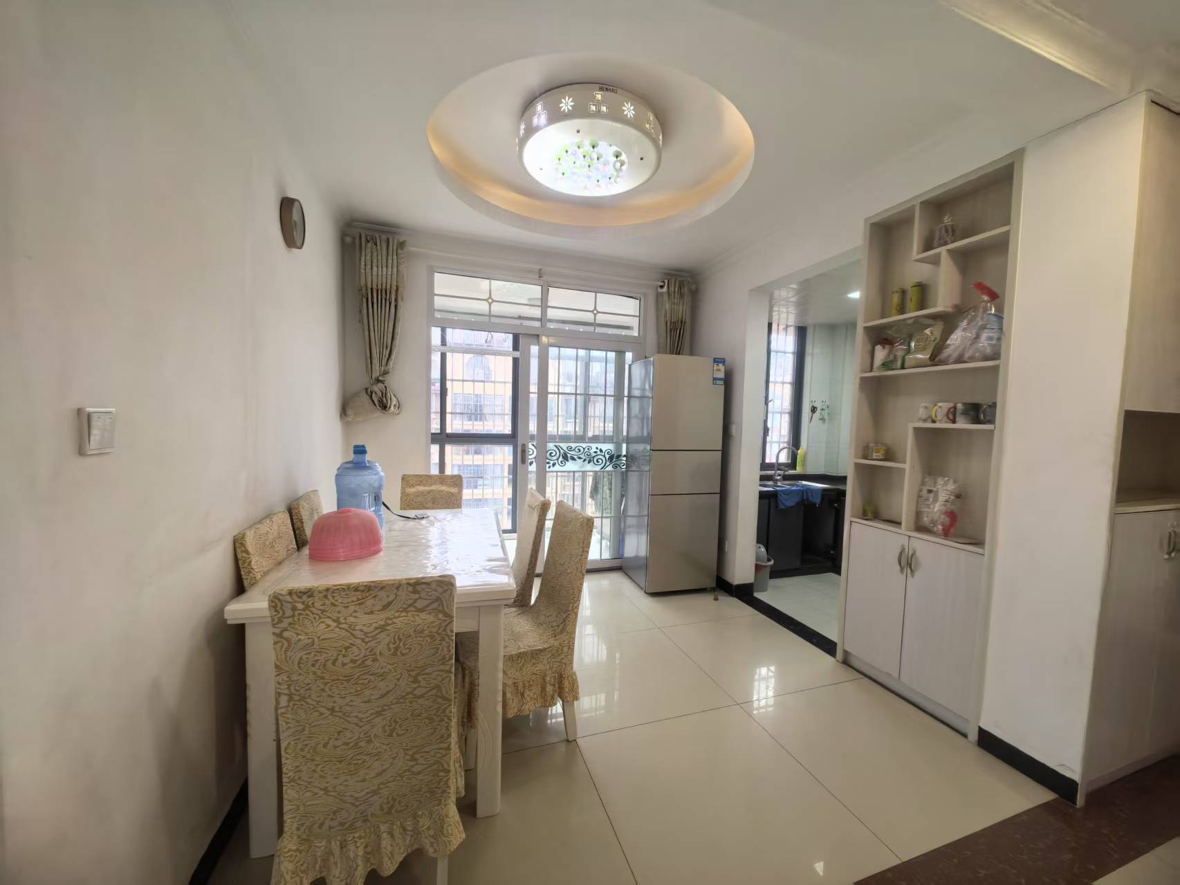 康城上品 3室2厅2卫 1800.0元/月 康城上品 3室2厅2卫 1800.0元/月小区图