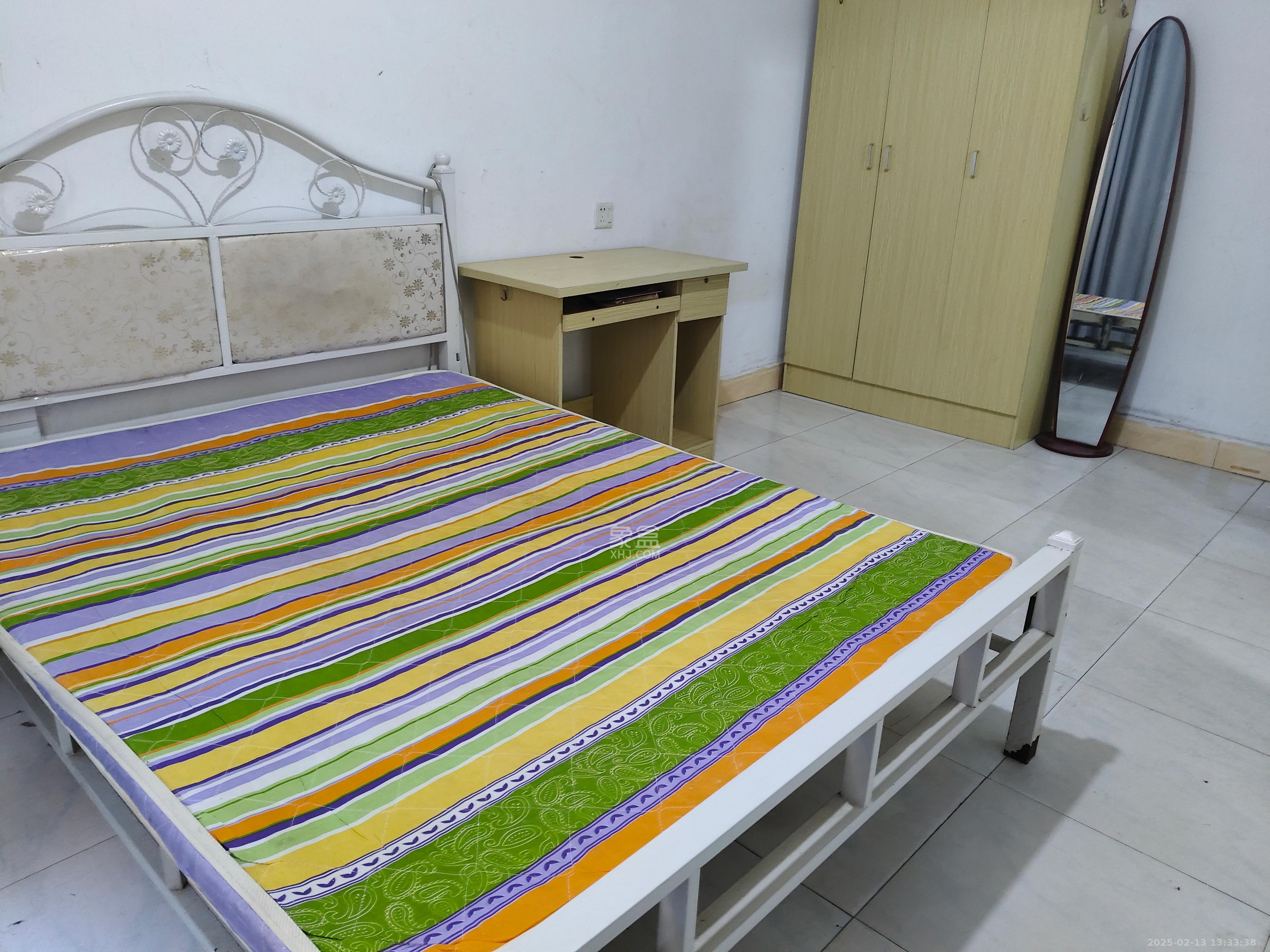 新合四村 1室0厅0卫 1350.0元/月 新合四村 1室0厅0卫 1350.0元/月室内图