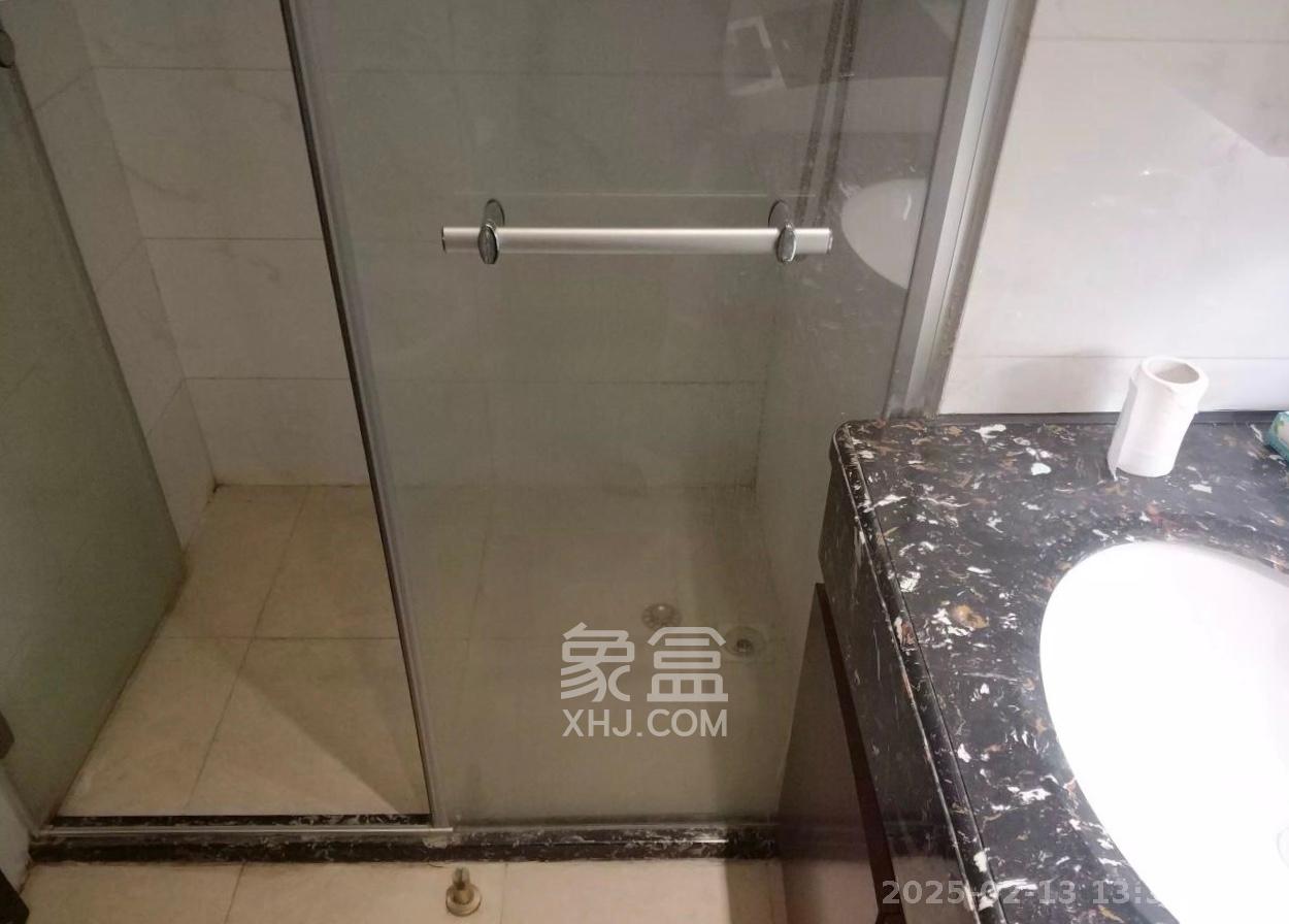 恒大御景湾  1室1厅1卫   1600.00元/月室内图