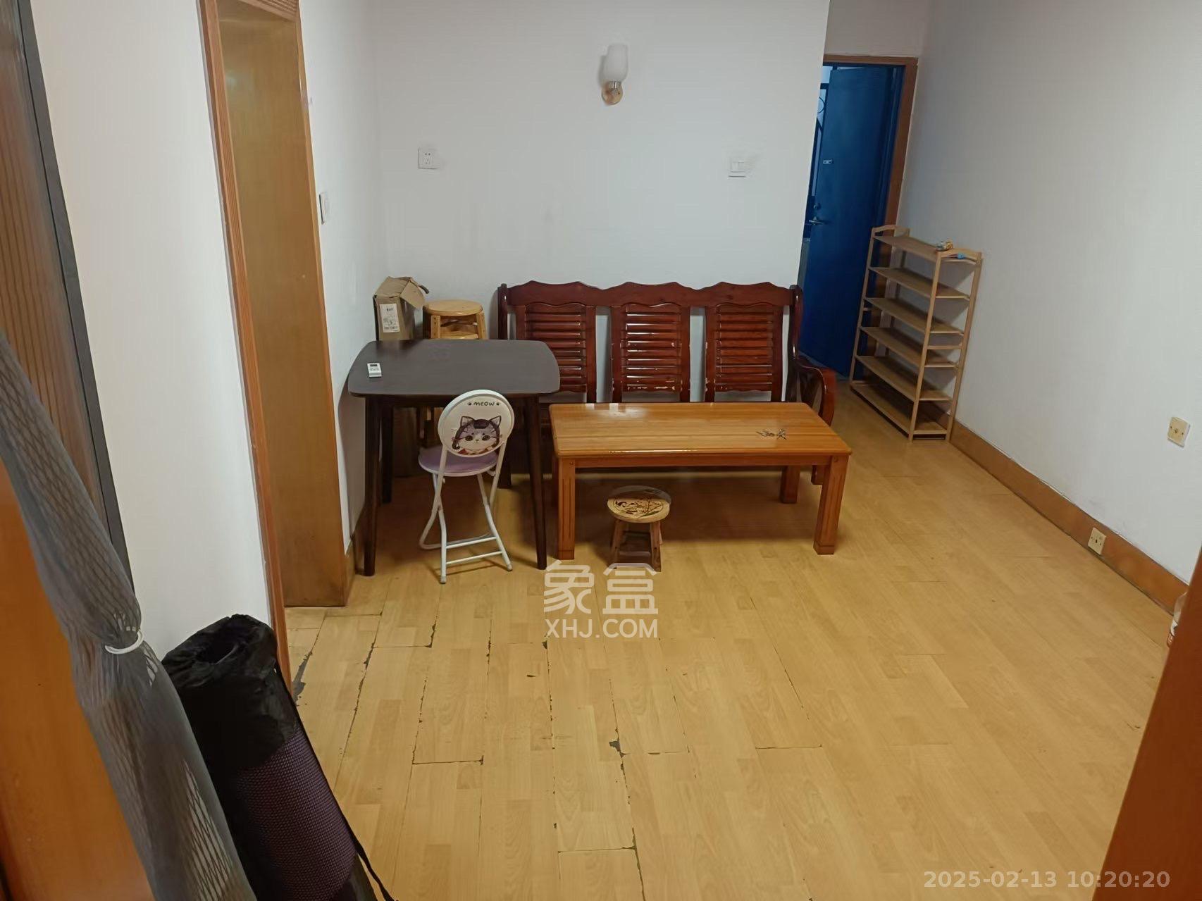花炮住宅  2室2厅1卫   2000.00元/月