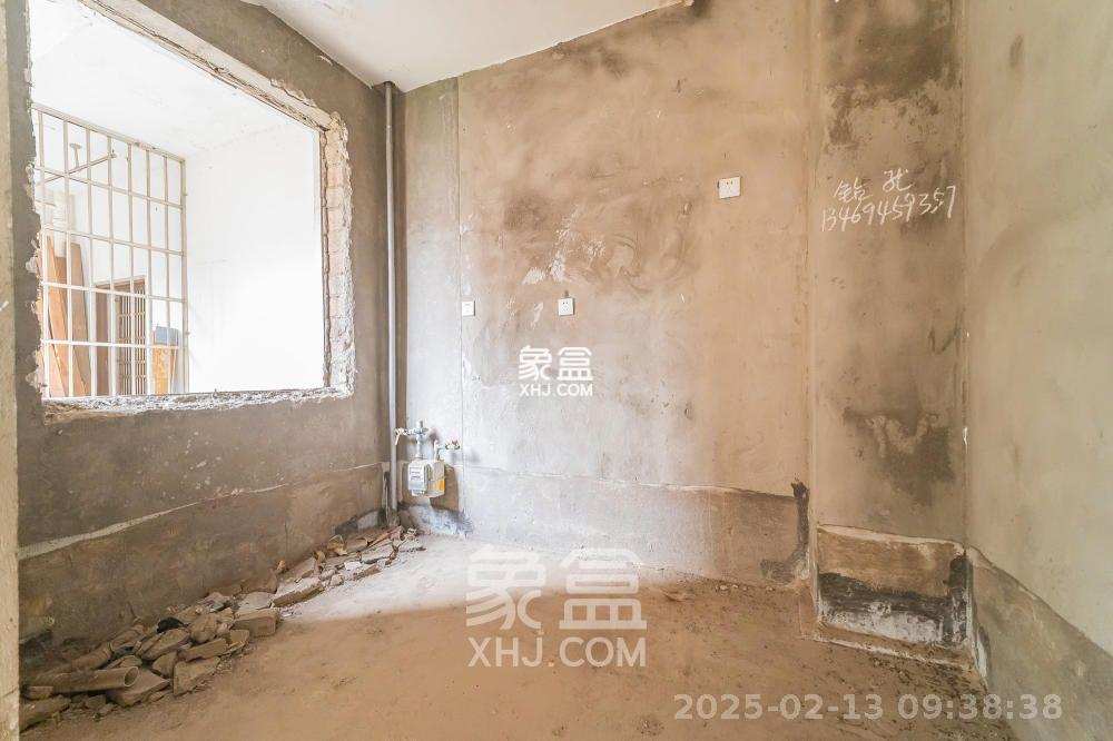 湖湾世景 3室2厅1卫 1500.0元/月 湖湾世景 3室2厅1卫 1500.0元/月室内图