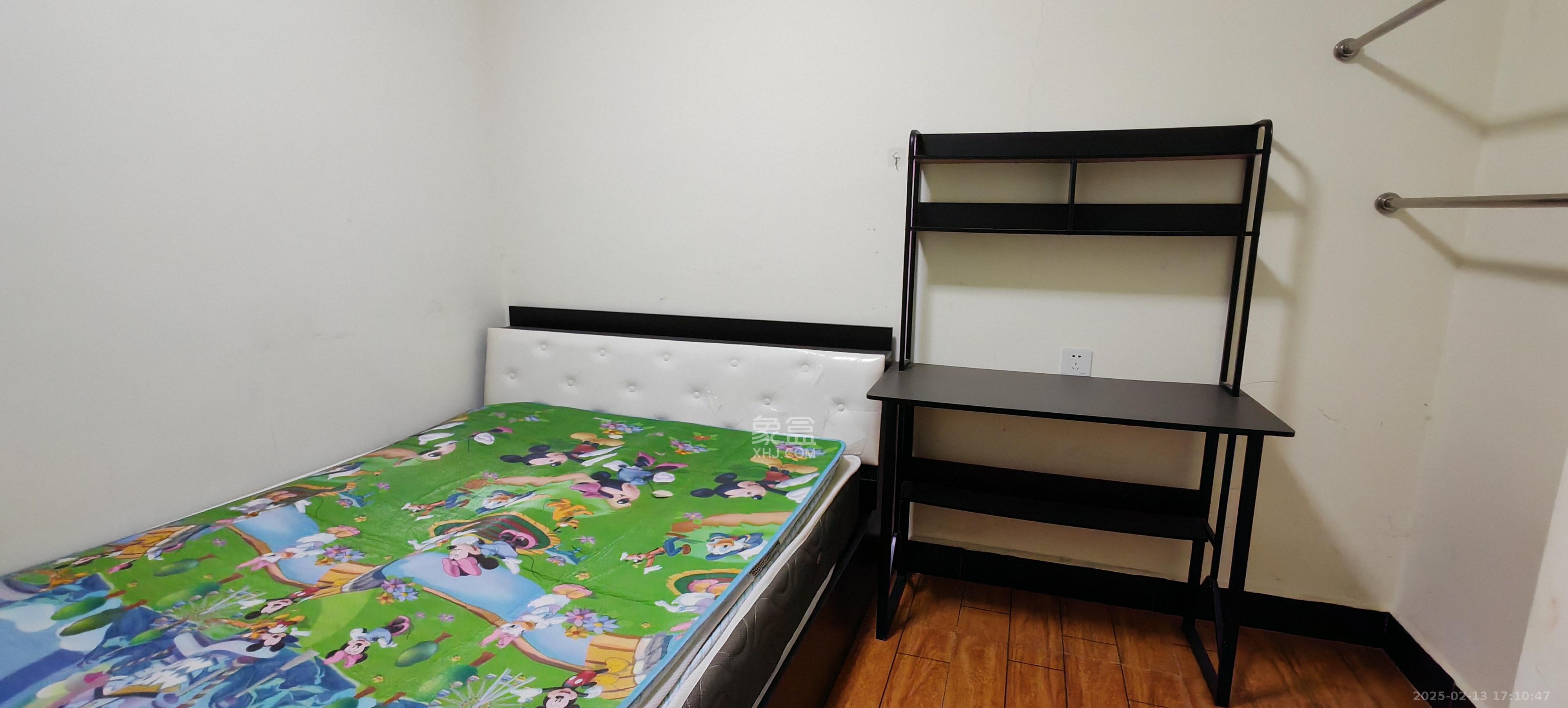 东方美地  3室2厅1卫   2200.00元/月室内图