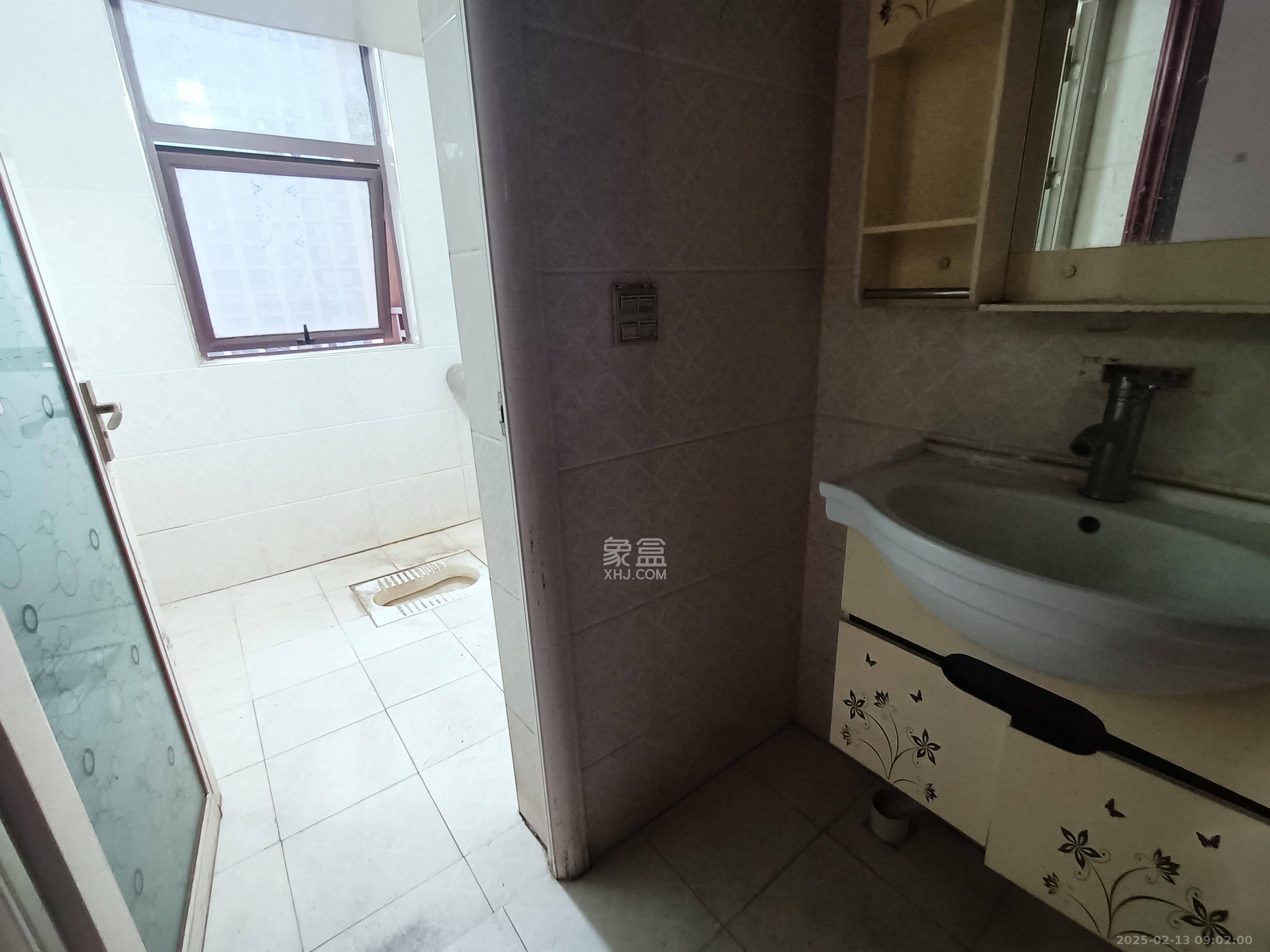 旭辉华庭 3室2厅1卫 1500.0元/月 旭辉华庭 3室2厅1卫 1500.0元/月室内图