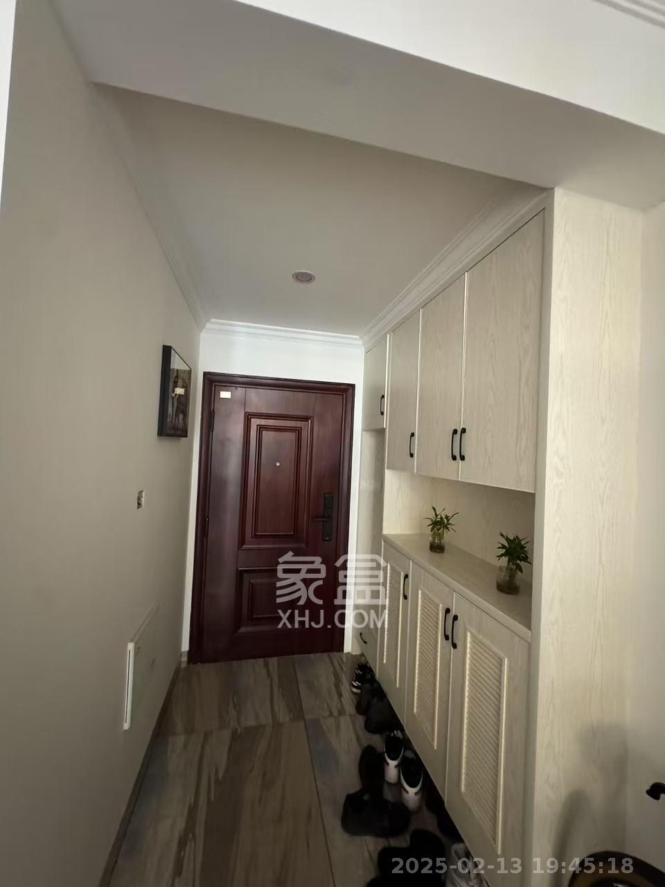 三益家园  2室1厅1卫   1700.00元/月室内图