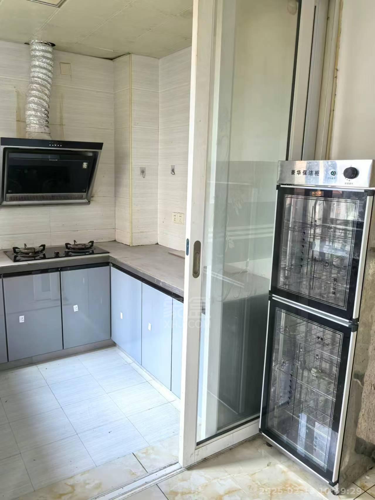 康桥美郡  3室2厅2卫   1900.00元/月户型图