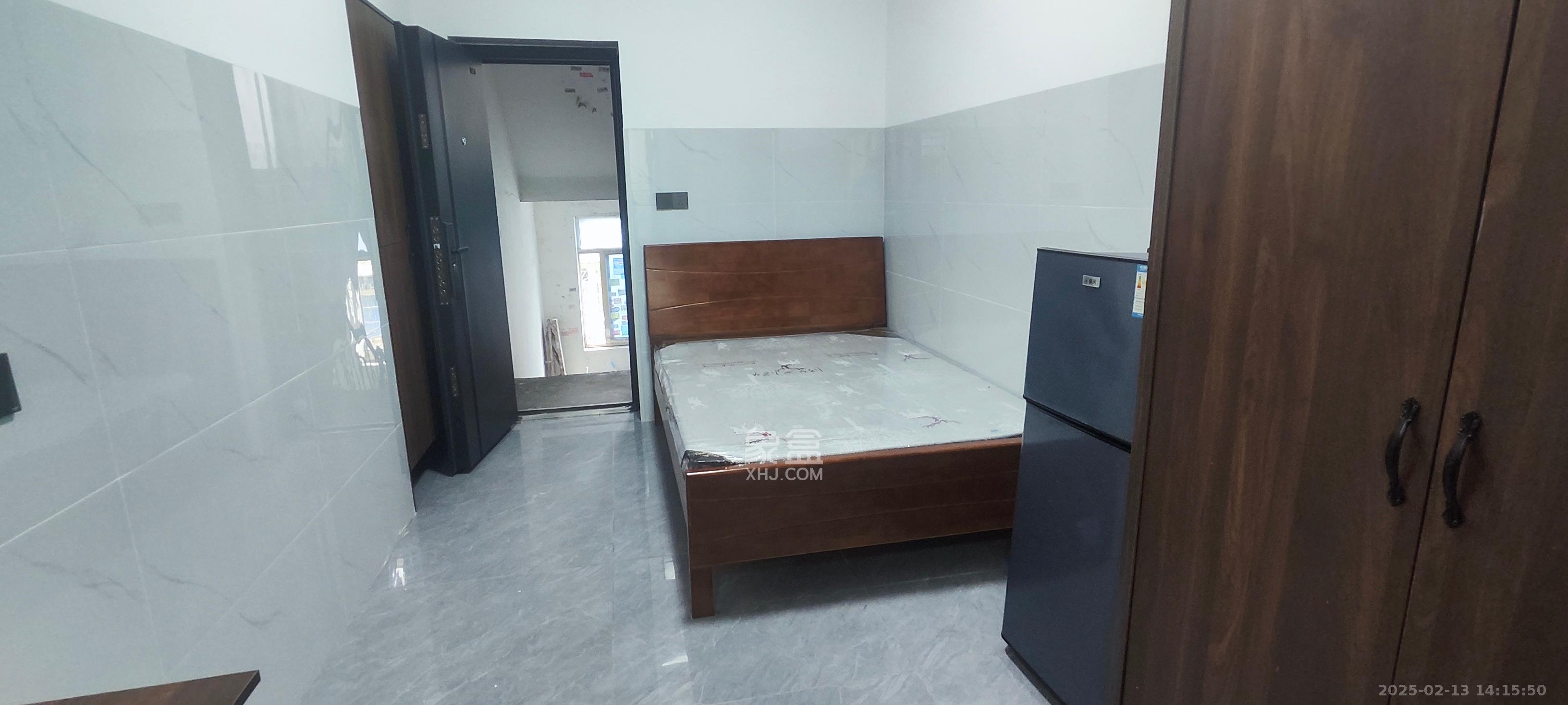 新合四村 1室0厅0卫 1300.0元/月 新合四村 1室0厅0卫 1300.0元/月室内图