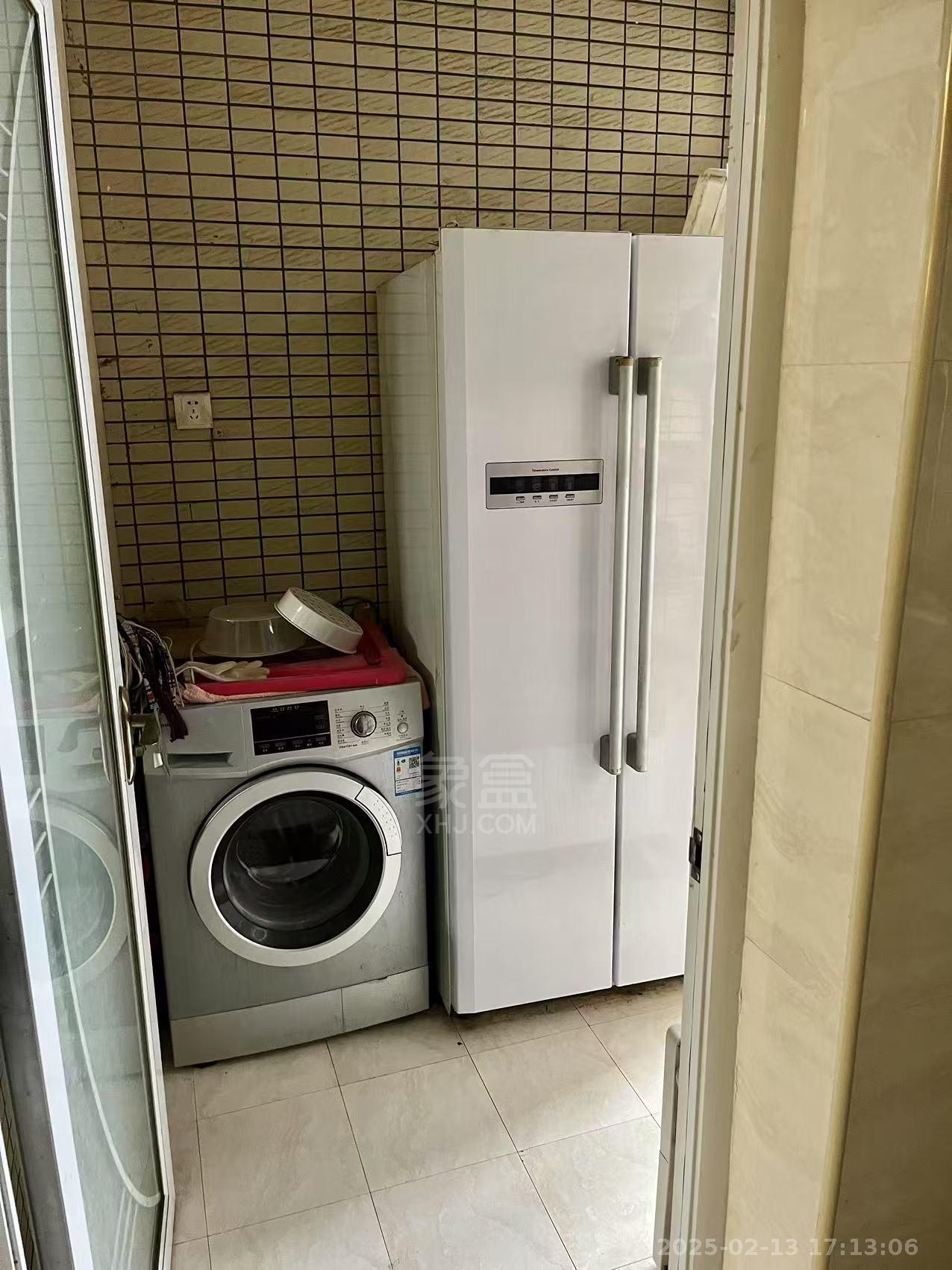 新城首座 3室2厅2卫 2100.0元/月 新城首座 3室2厅2卫 2100.0元/月室内图