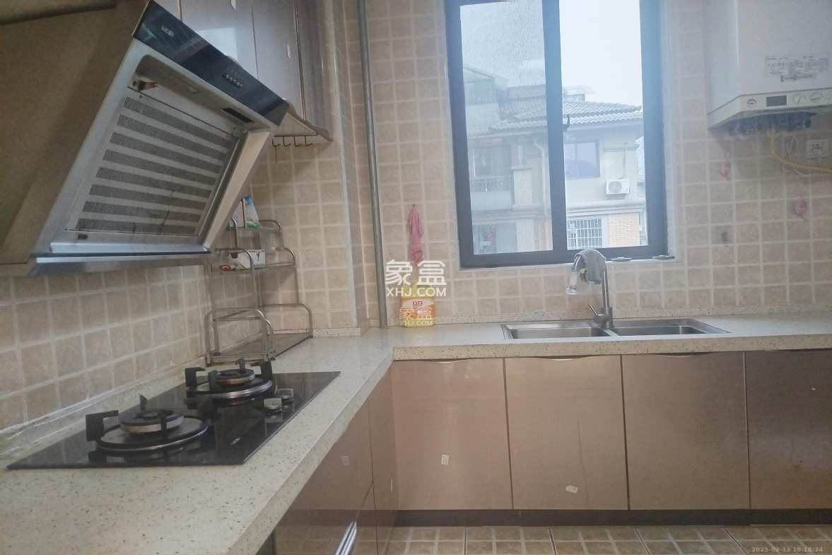 澳海月亮湾 2室2厅1卫 1650.0元/月 澳海月亮湾 2室2厅1卫 1650.0元/月室内图