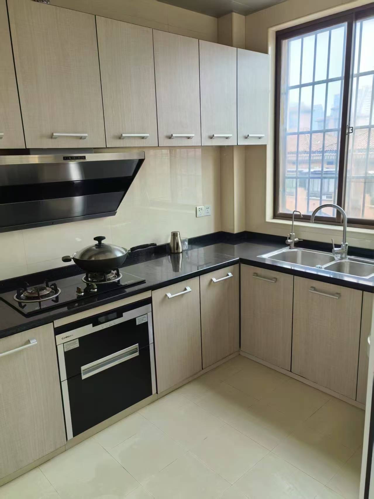 伴山公馆  4室2厅2卫    1500.0元/月 伴山公馆  4室2厅2卫    1500.0元/月室内图