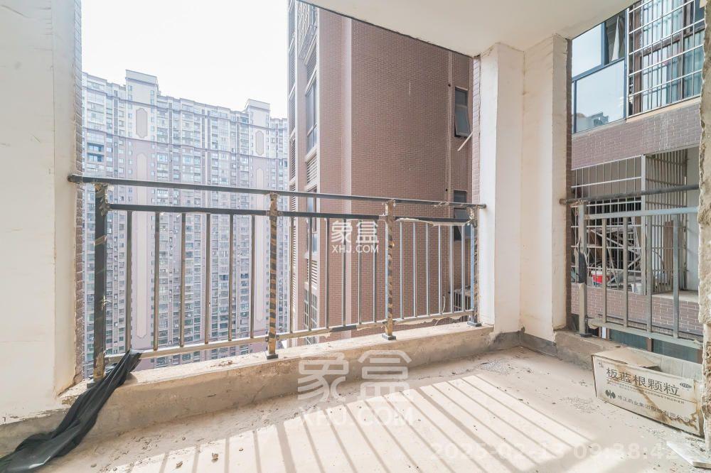 湖湾世景  3室2厅1卫   1500.00元/月室内图