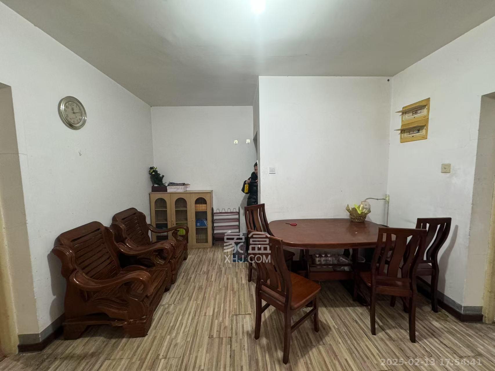 天剑社区(湖南省水利水电一公司宿舍) 2室2厅1卫 1200.0元/月 天剑社区(湖南省水利水电一公司宿舍) 2室2厅1卫 1200.0元/月室内图