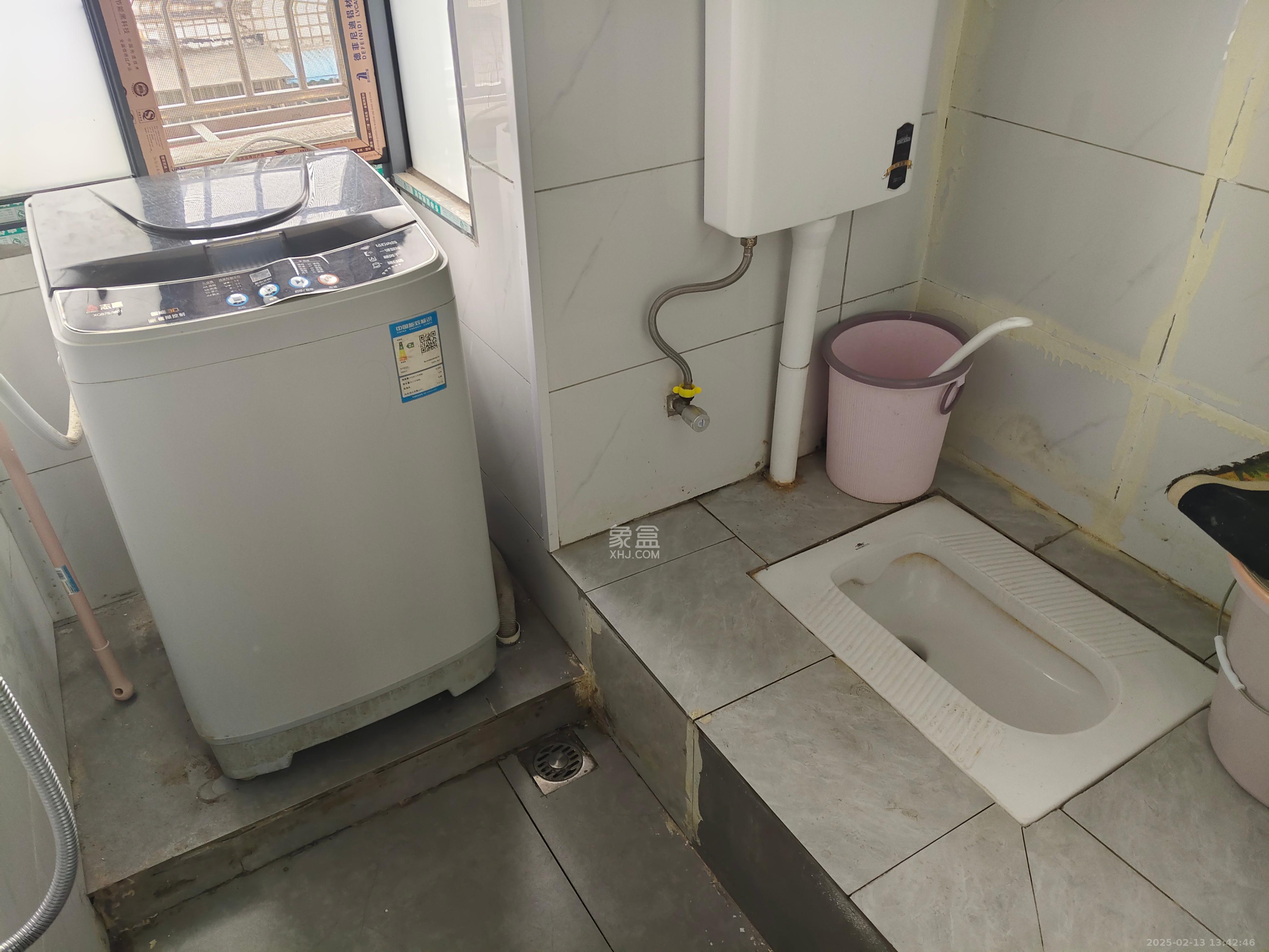 新合四村 1室0厅0卫 1100.0元/月 新合四村 1室0厅0卫 1100.0元/月室内图